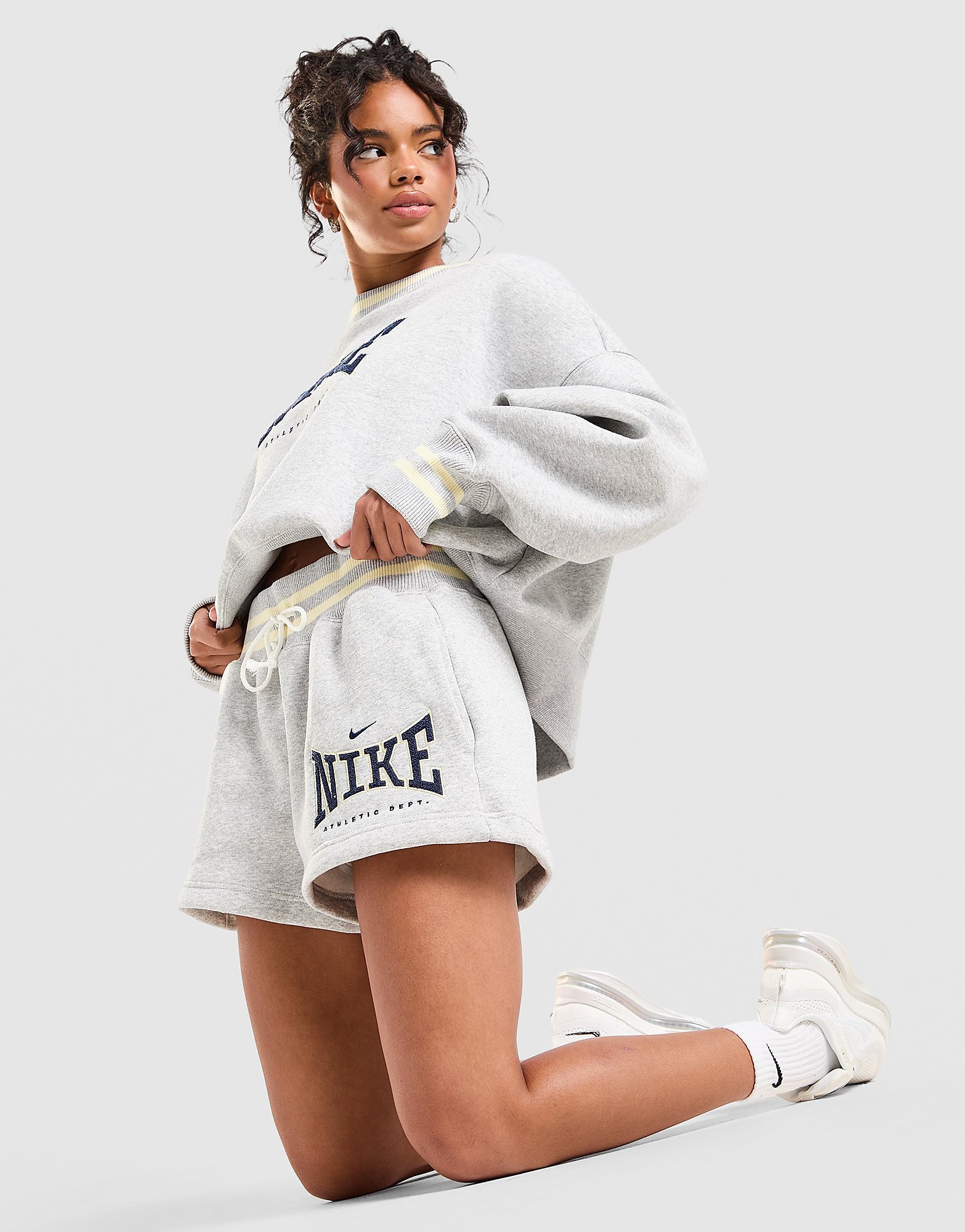 Nike Classics Graphic Phoenix Shorts - vue 1