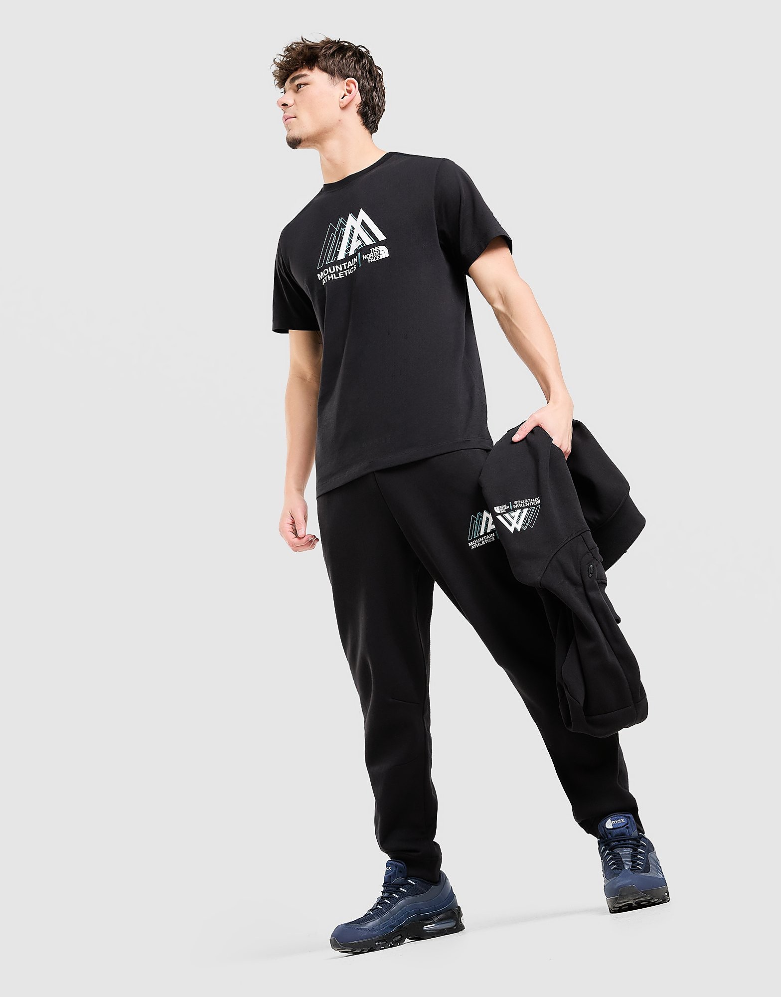 The North Face Mountain Athletics Fleece Joggers