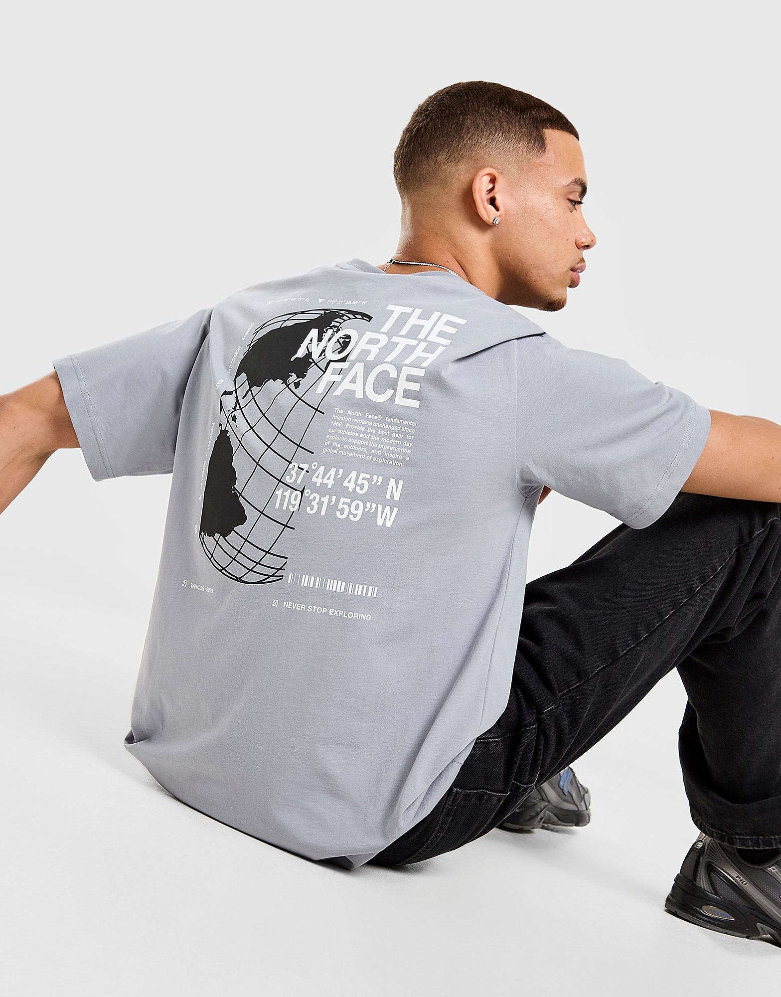 The North Face Globe Relaxed T Shirt - vue 2