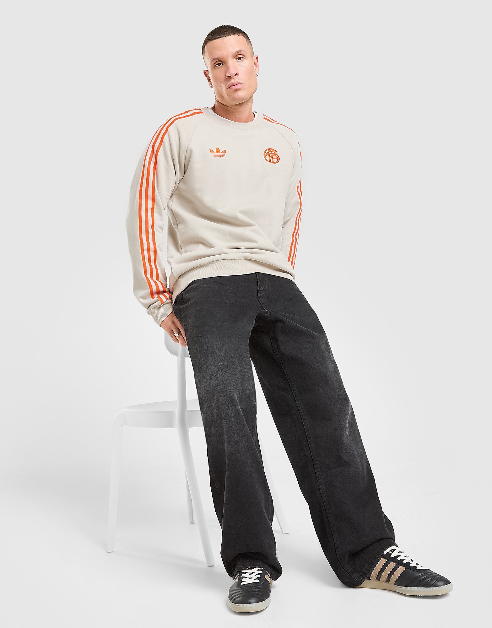 adidas Originals FC Bayern Munich OG Crew Sweatshirt - vue 1