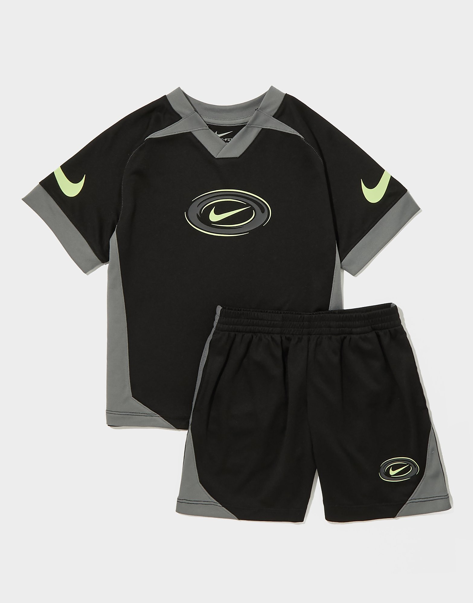 Nike Football T ShirtShorts Set Children