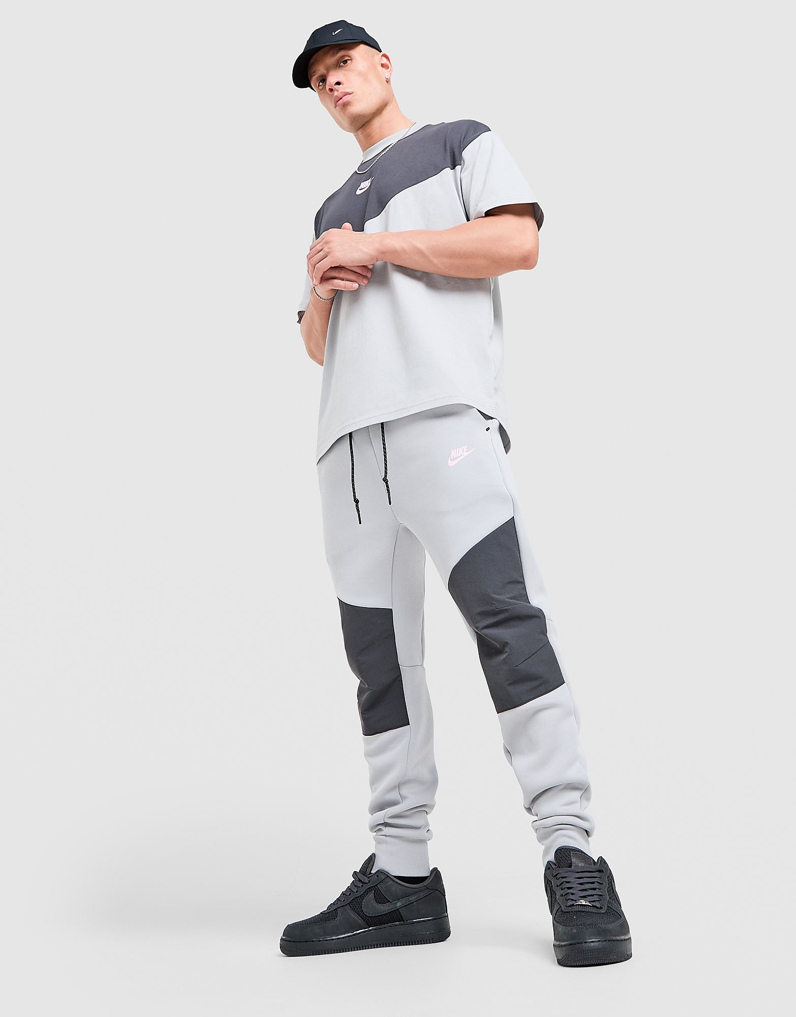 Nike Pantalon de jogging Tech Mix - vue 1