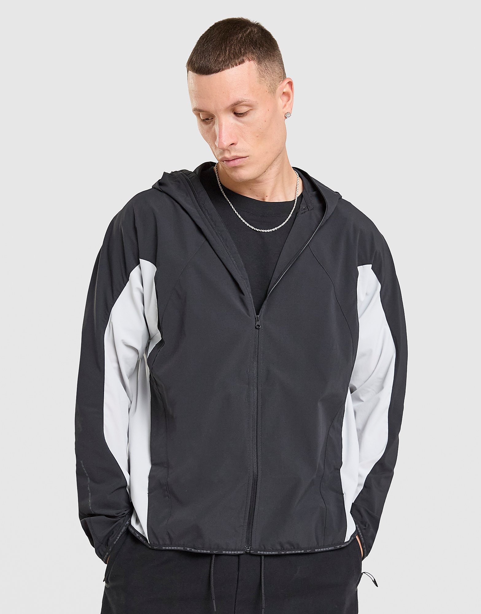 Mens Tech Sun Shell Jacket - Nero, nero nero Uomo taglia M