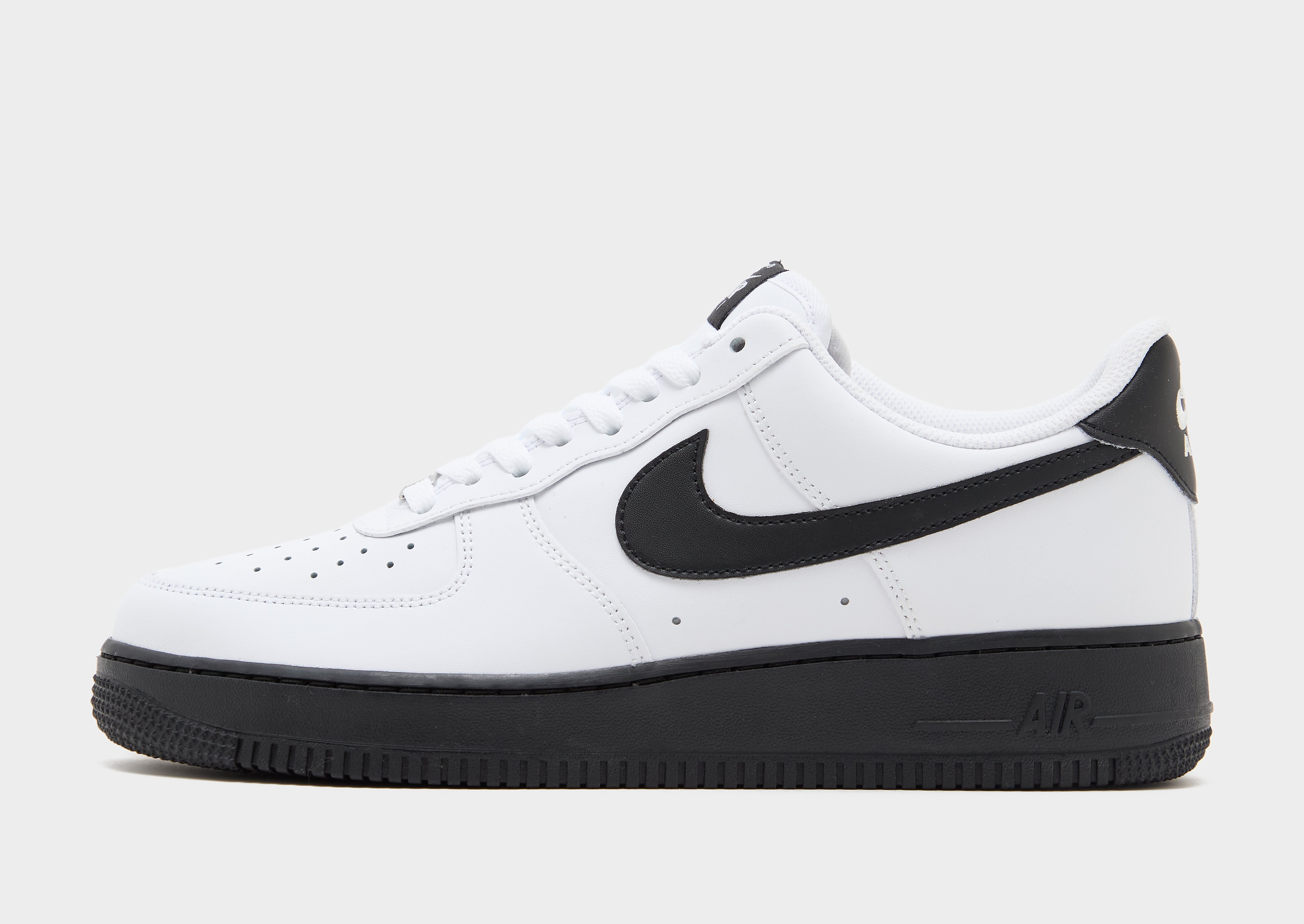 Nike Air Force 1 '07 LV8 - vue 1
