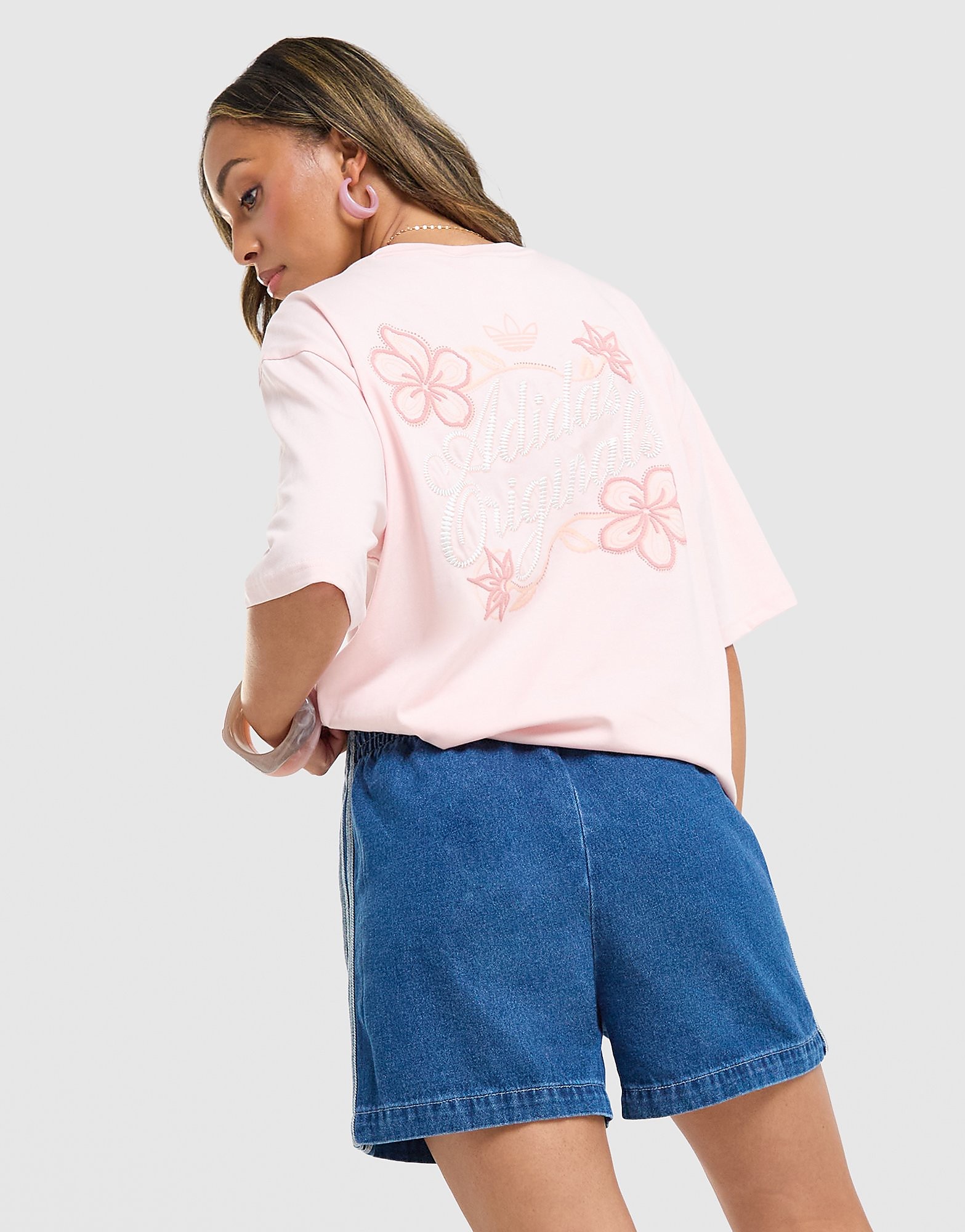 adidas Originals T shirt boyfriend Floral Stitch