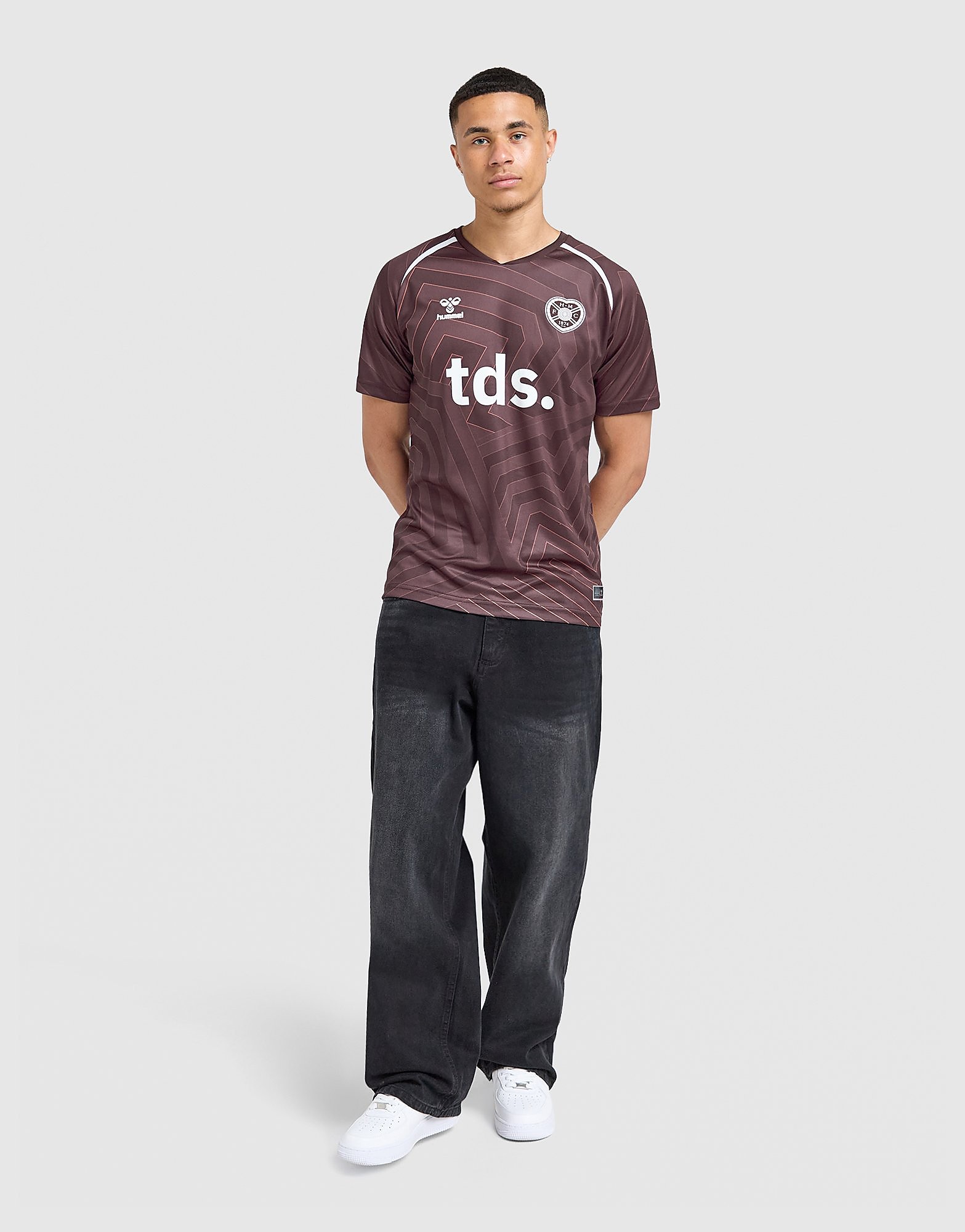 Hummel Hearts 202627 Pre Match Shirt