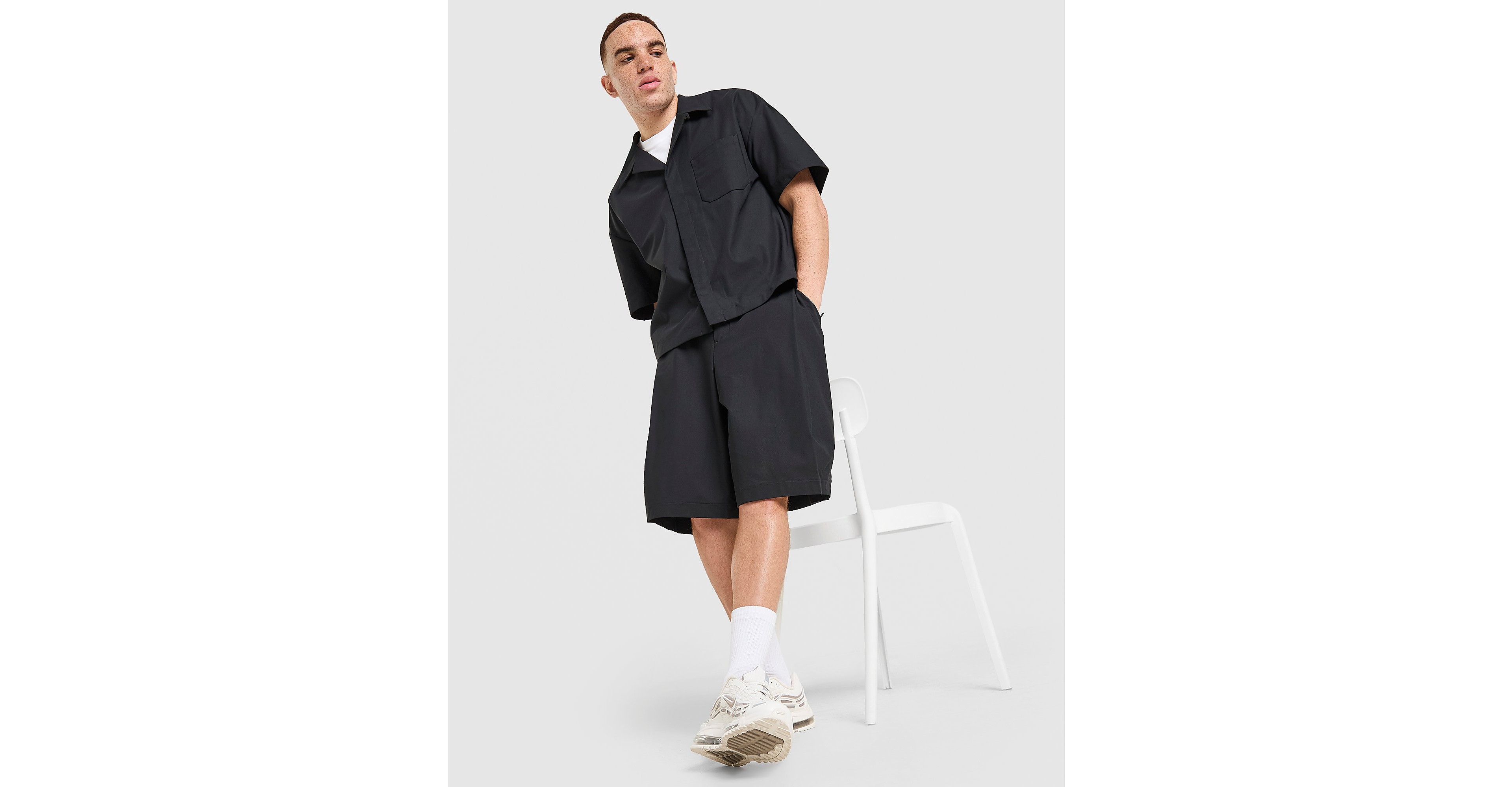 24.7 8" Shorts