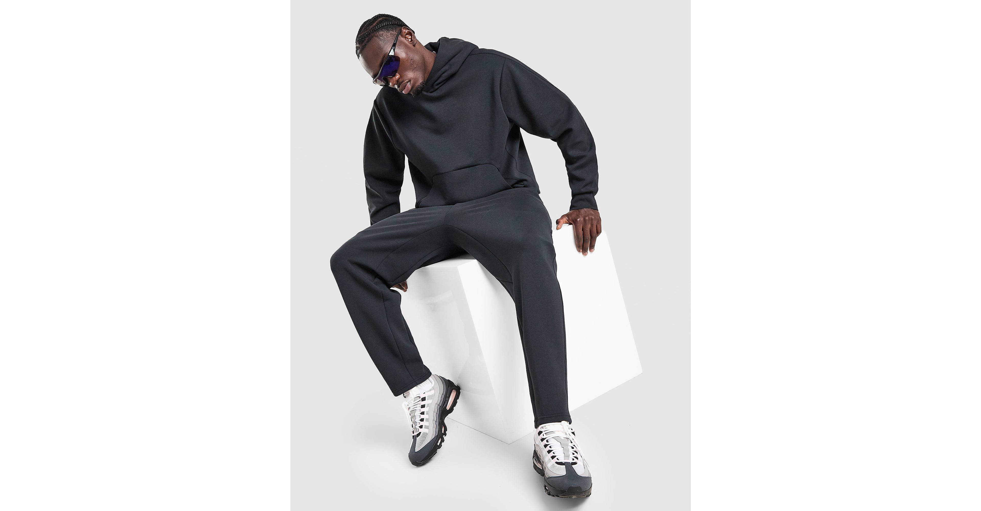 24.7 Joggers
