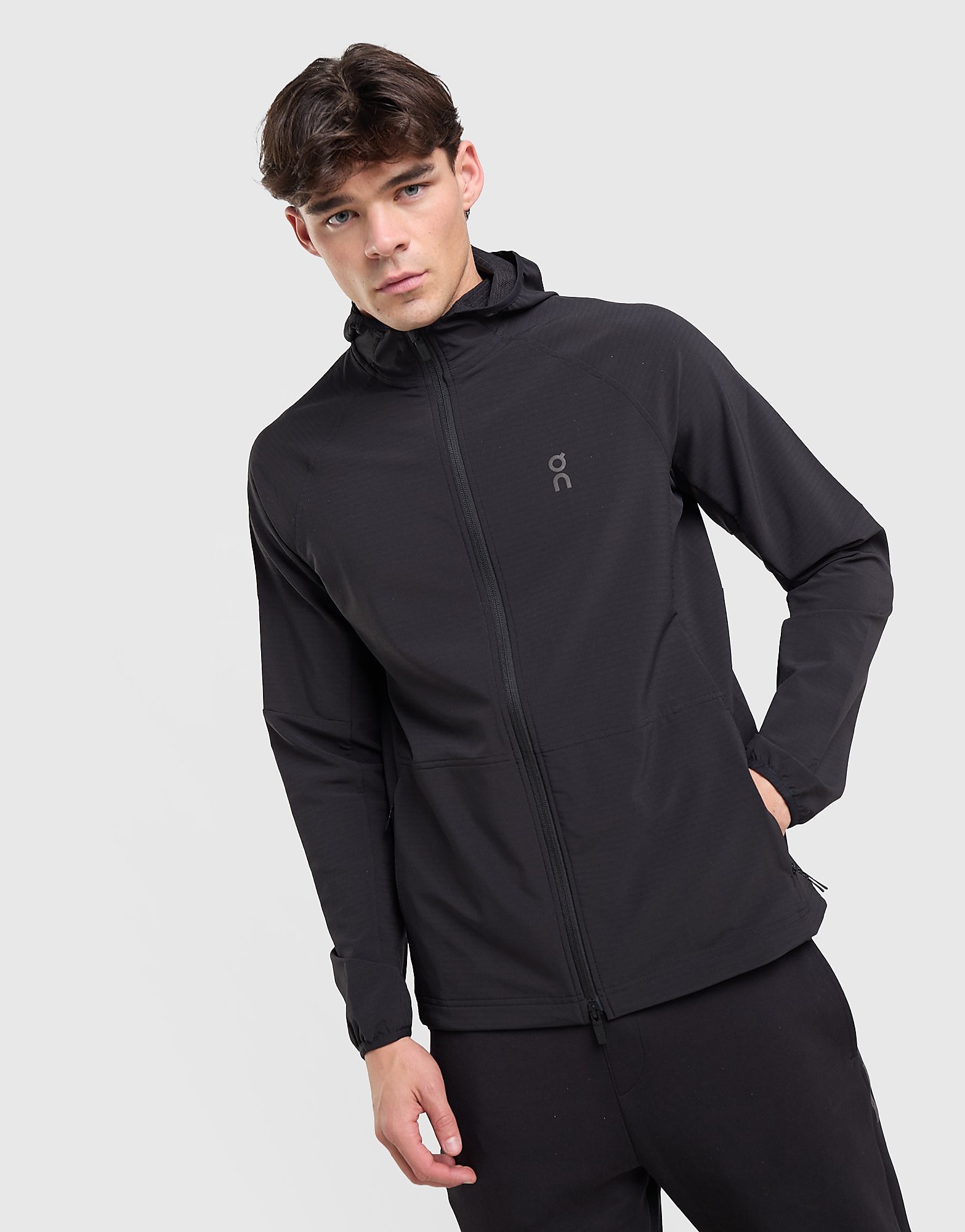 On Running Weather Poly Hoodie, svart