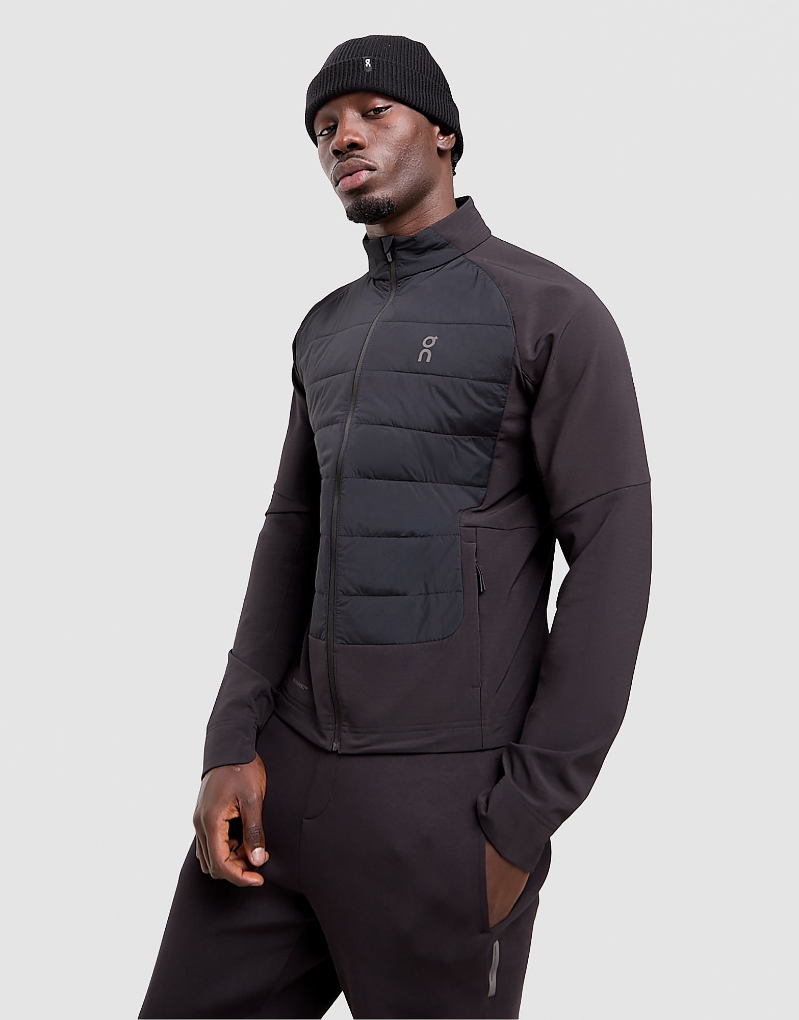 On Running Weather Hybrid Jacket, svart