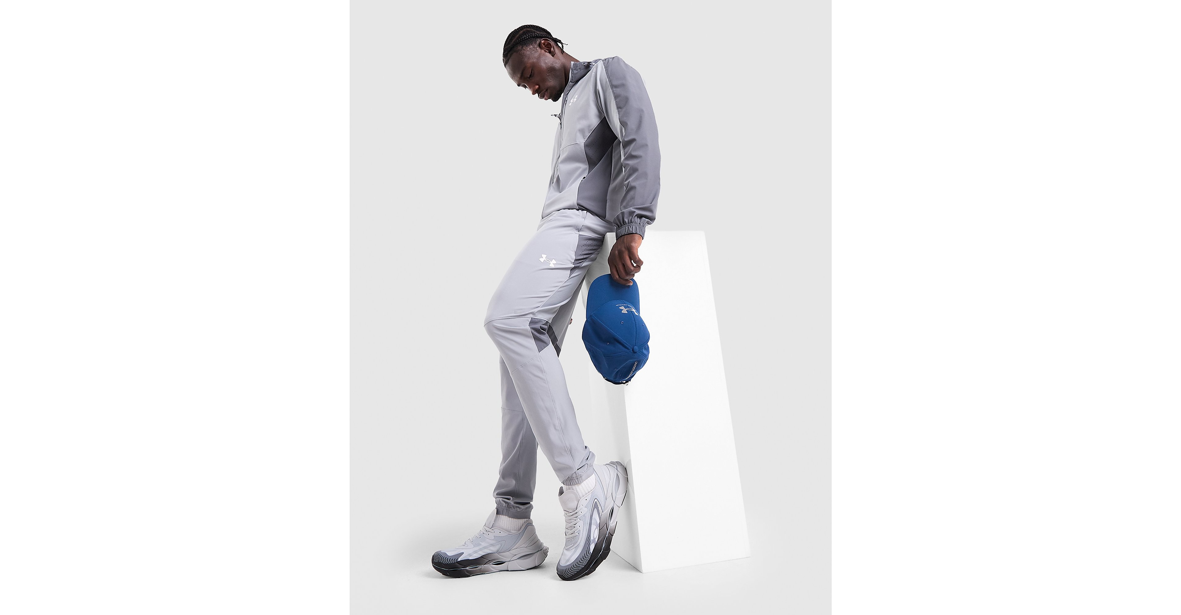 UA Storm Vanish Track Pants