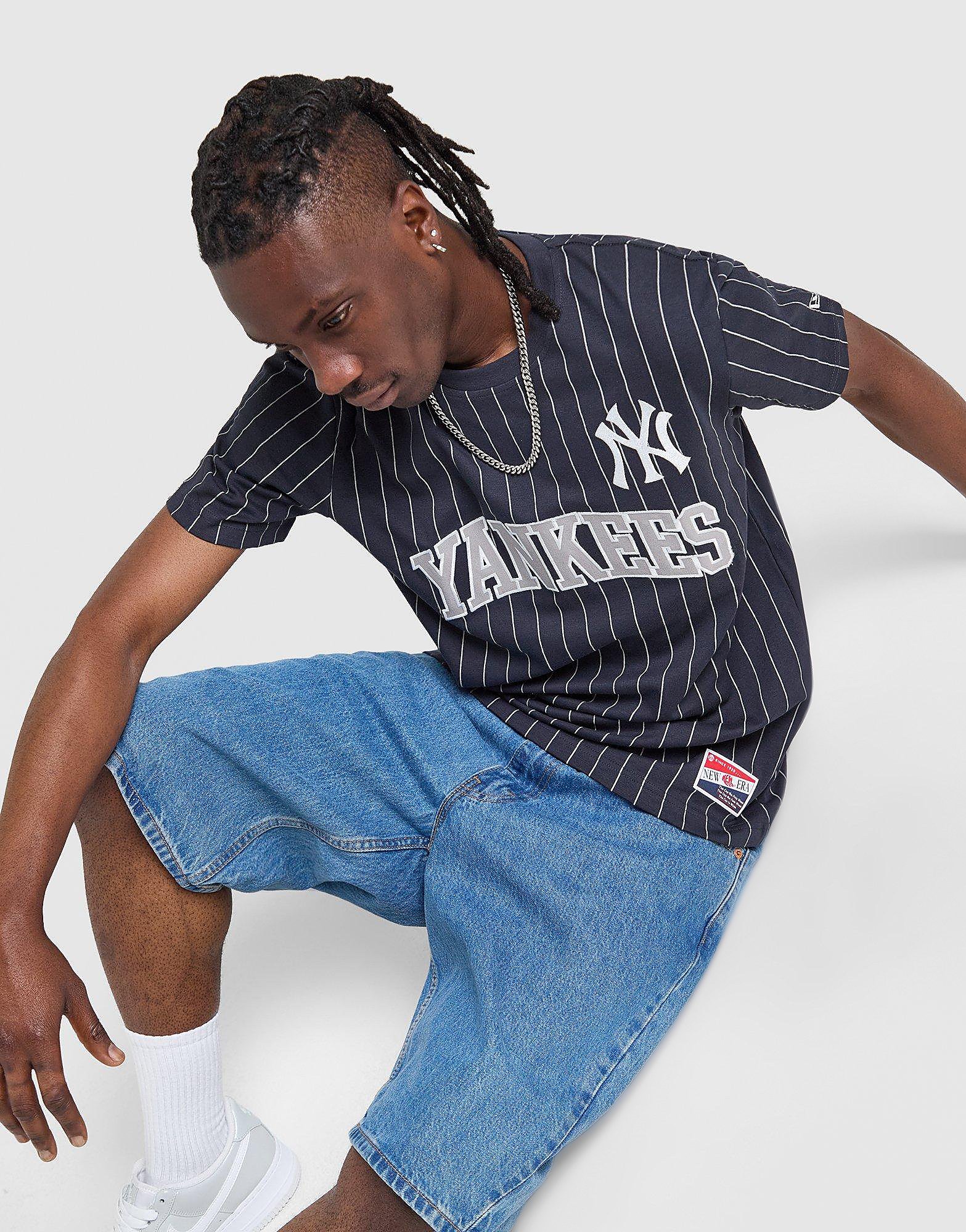 New Era MLB New York Yankees Pinstripe T Shirt