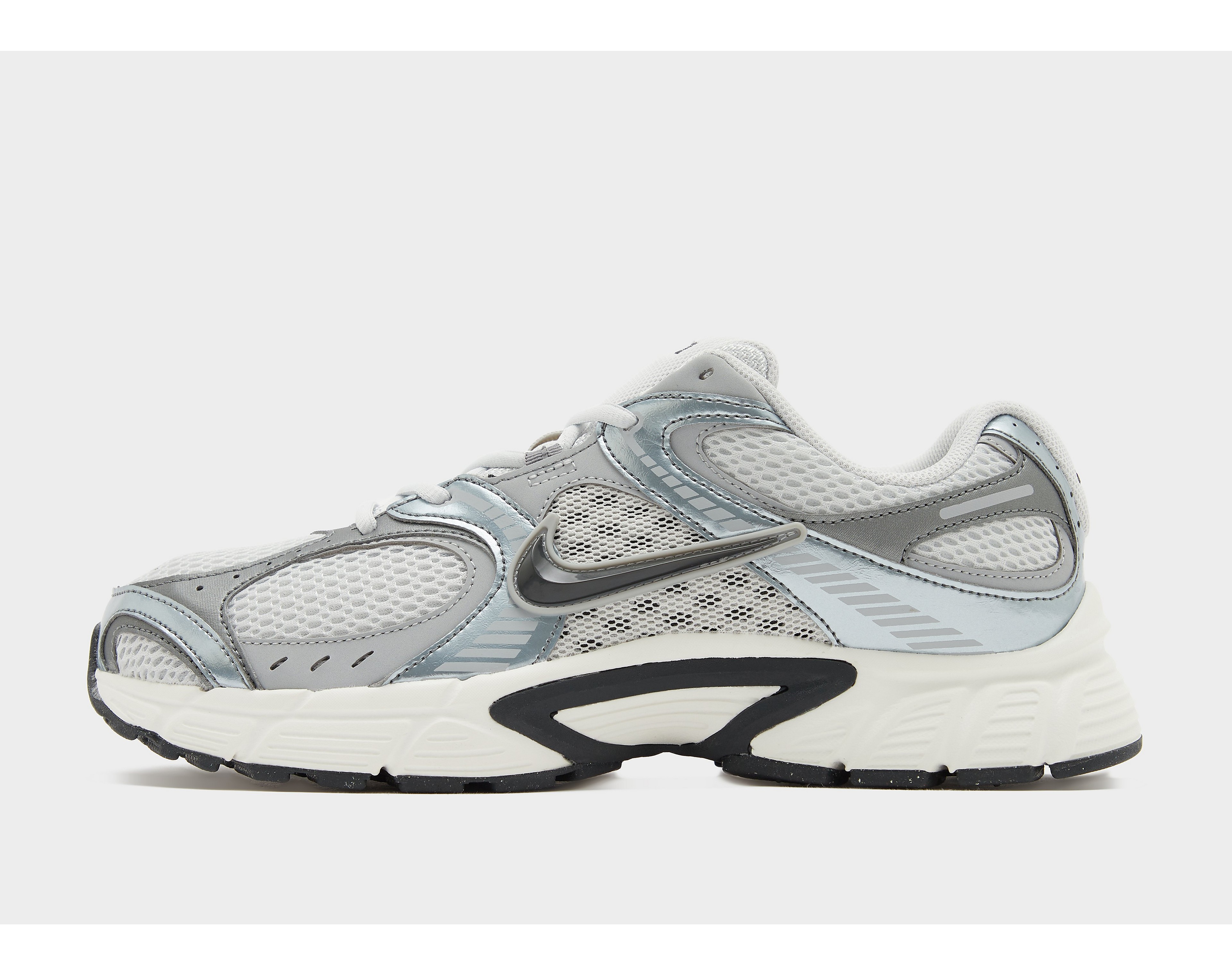 Nike Sportswear Låg sneaker 'V5 Rnr' silvergrå / rökgrå låga sneakers herr – bild 2