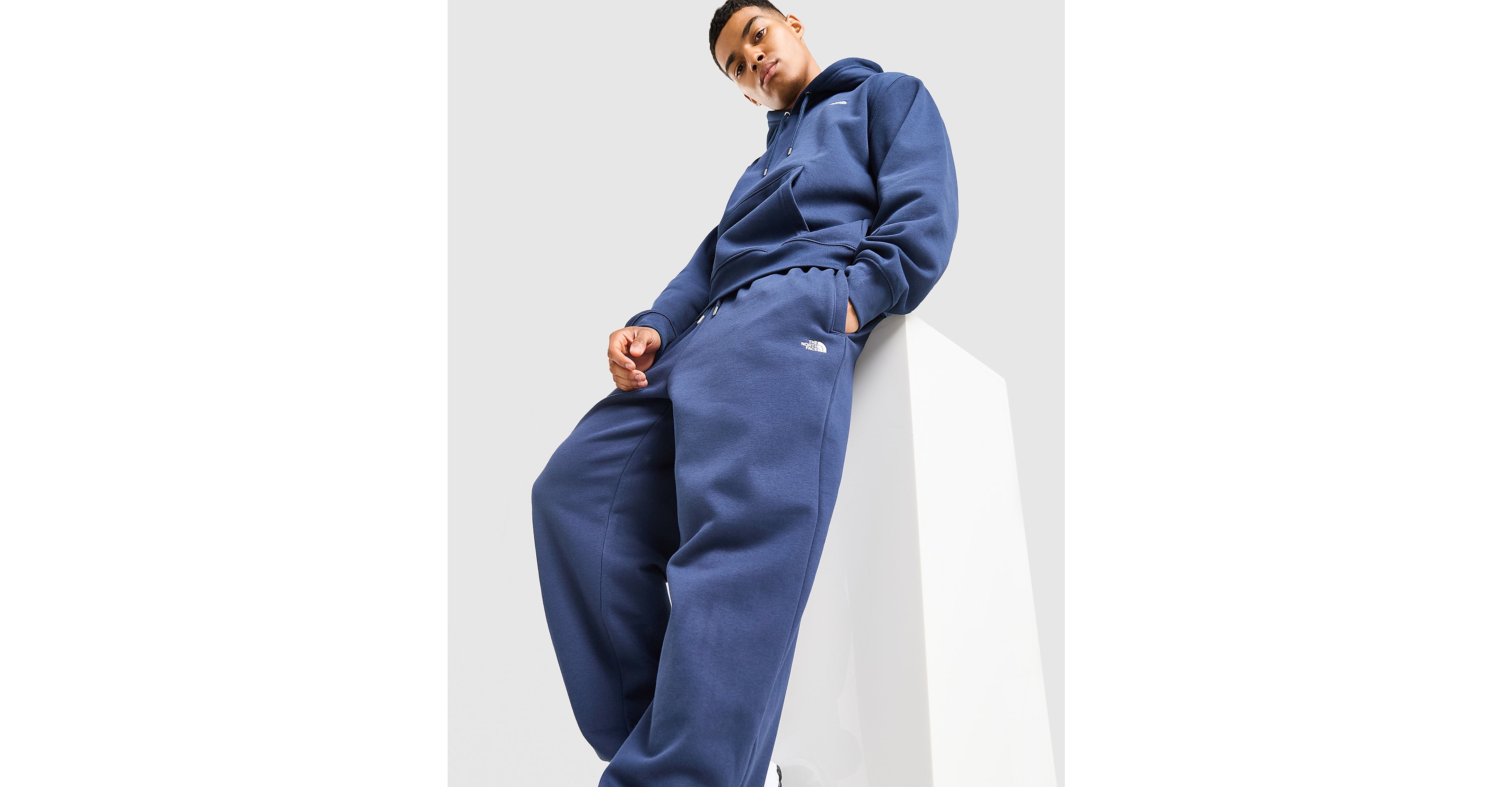 Essential Relaxed Joggers
