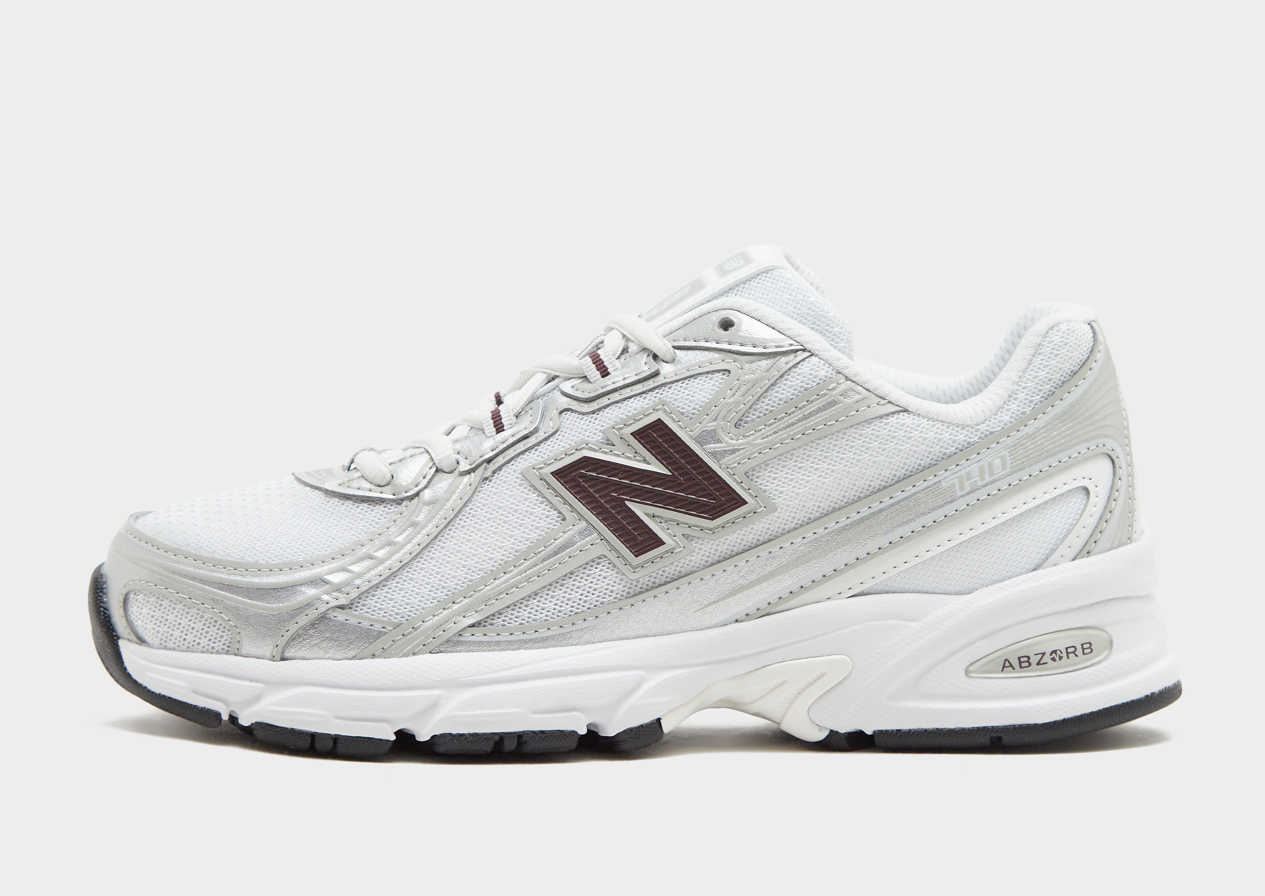 New Balance 740