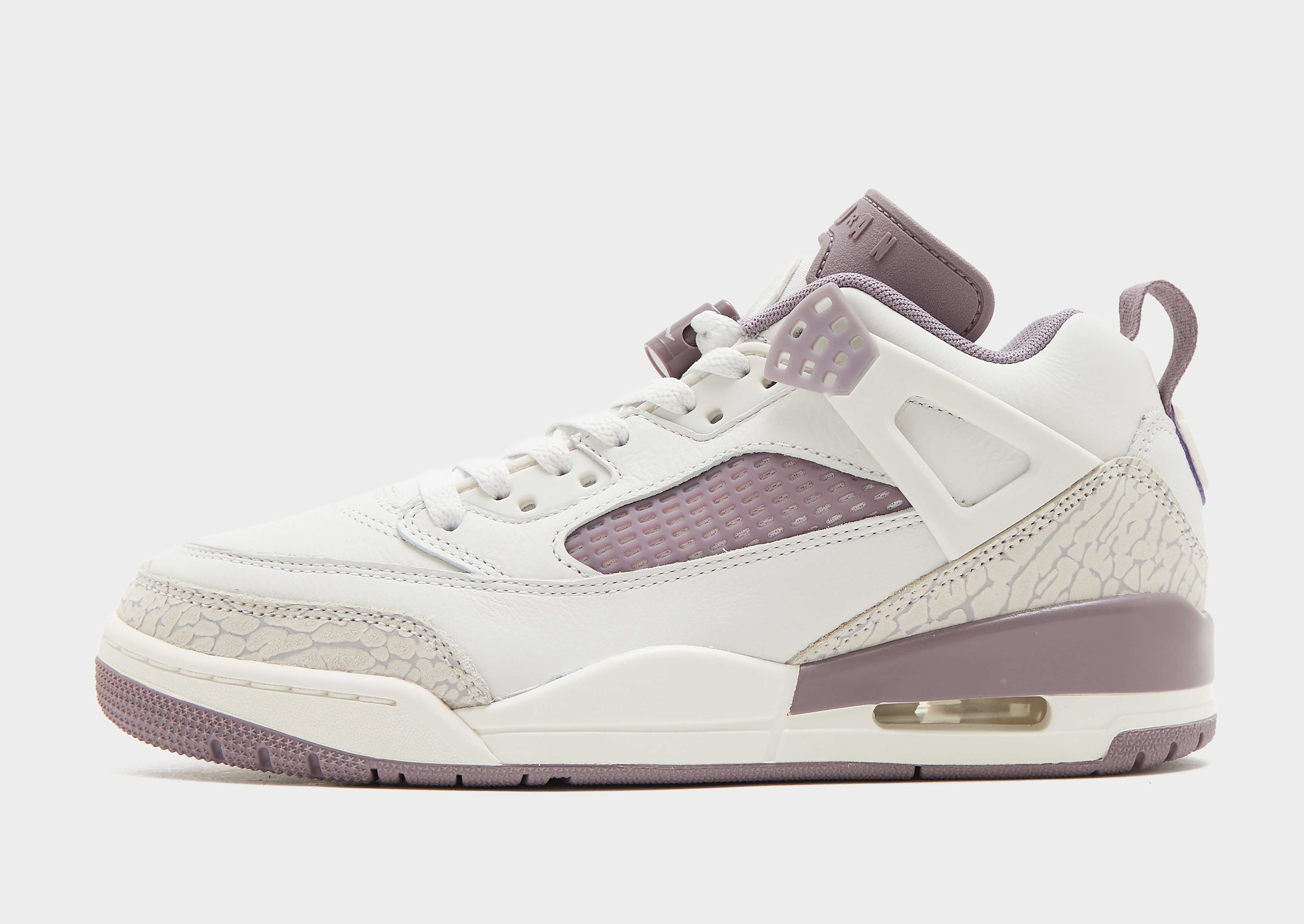 Jordan Spizike Low