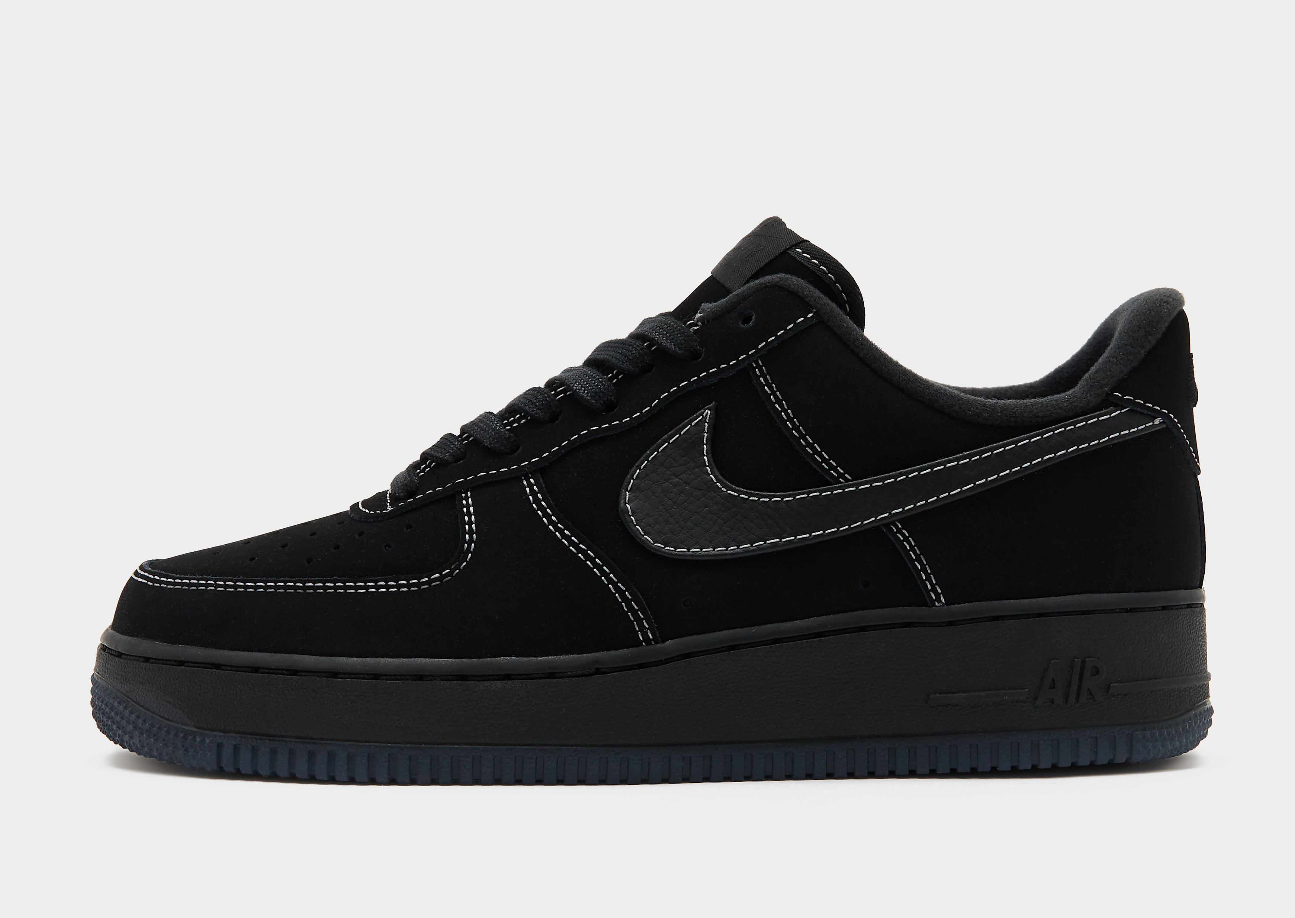Nike Air Force 1 '07 LV8, vue de côté