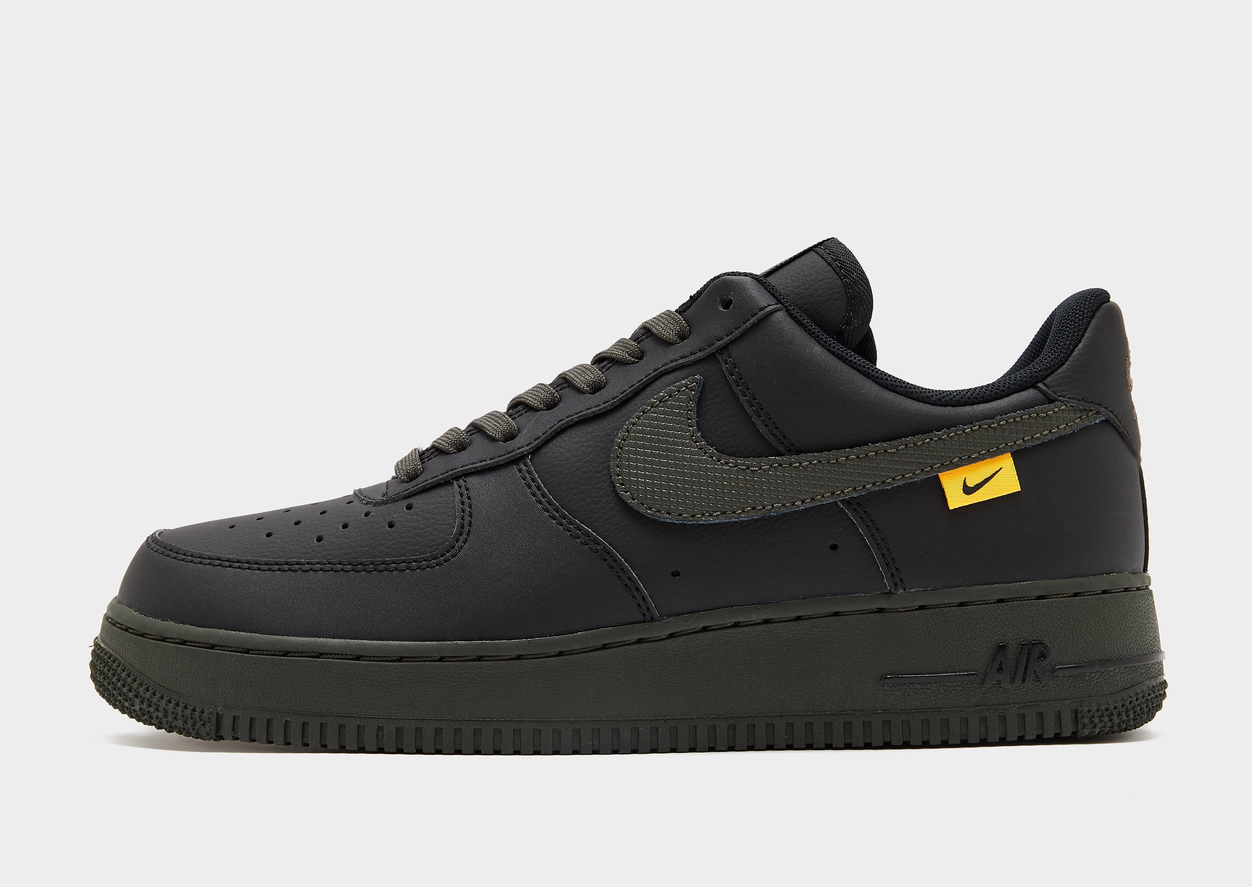 Nike Air Force 1 Tech, vue de côté