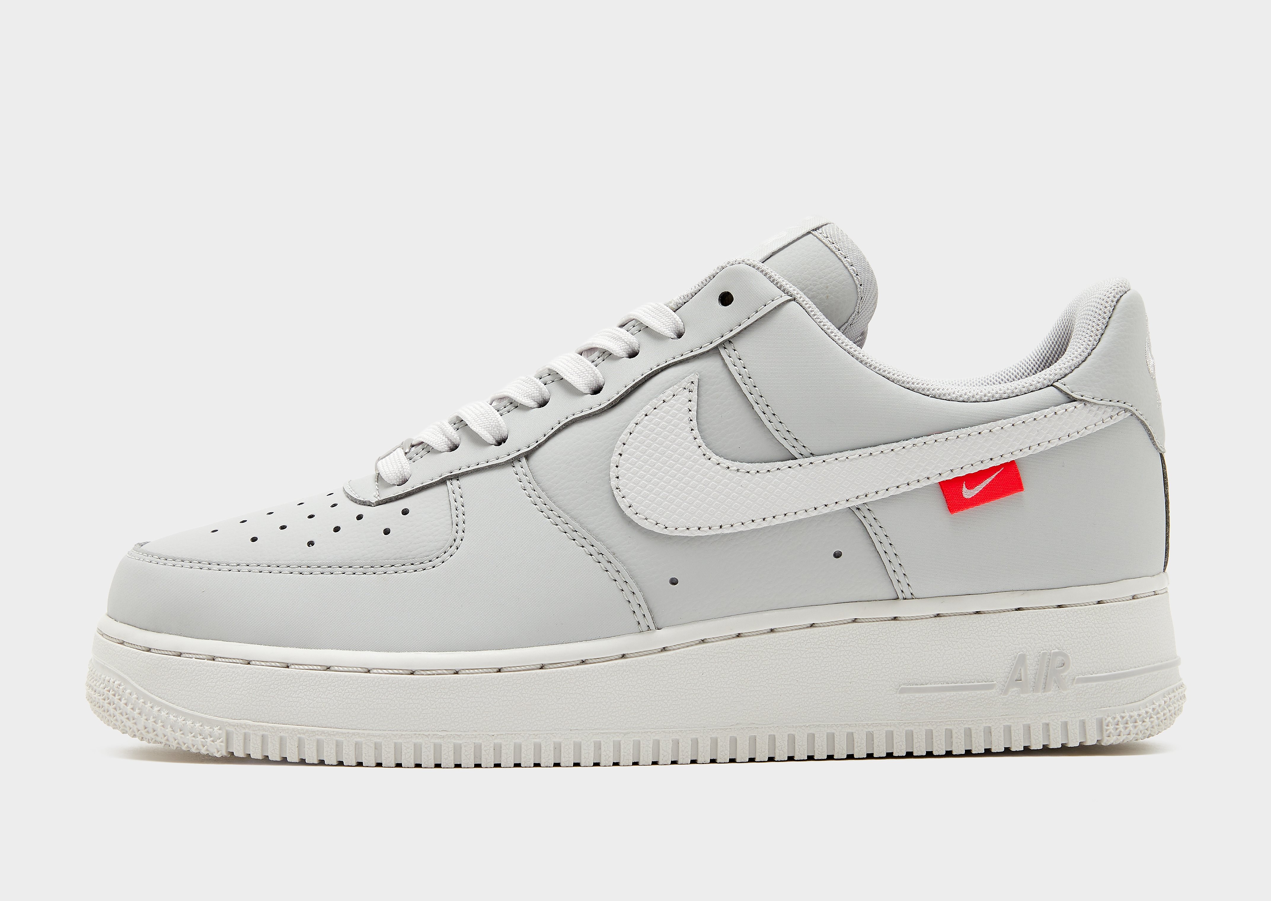 Nike Air Force 1 Tech, vue de côté