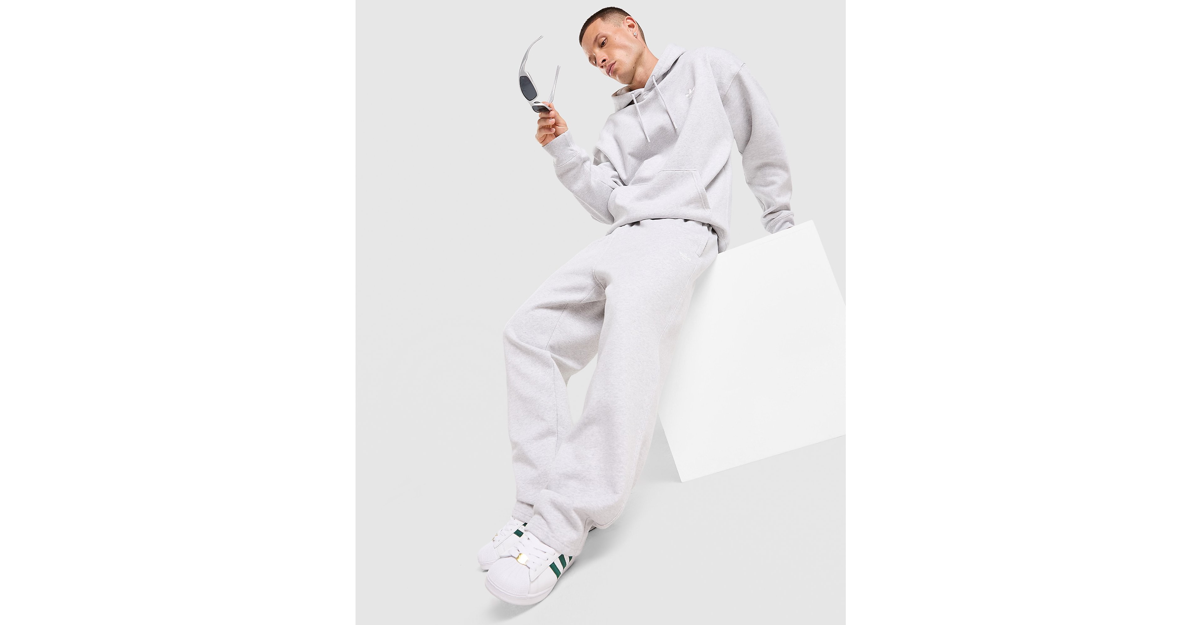 Trefoil Open Hem Joggers