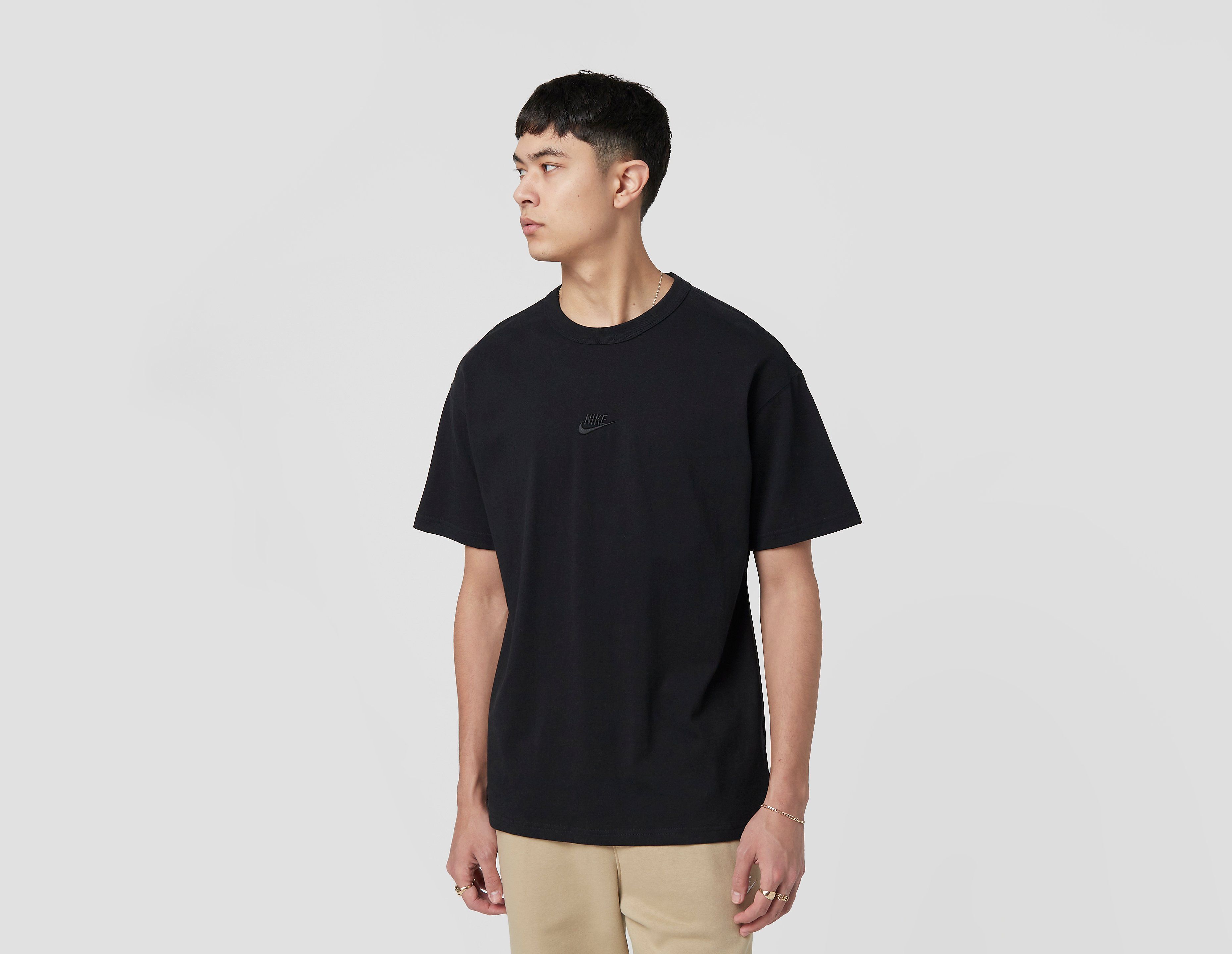 Nike Premium Essentials T-Shirt