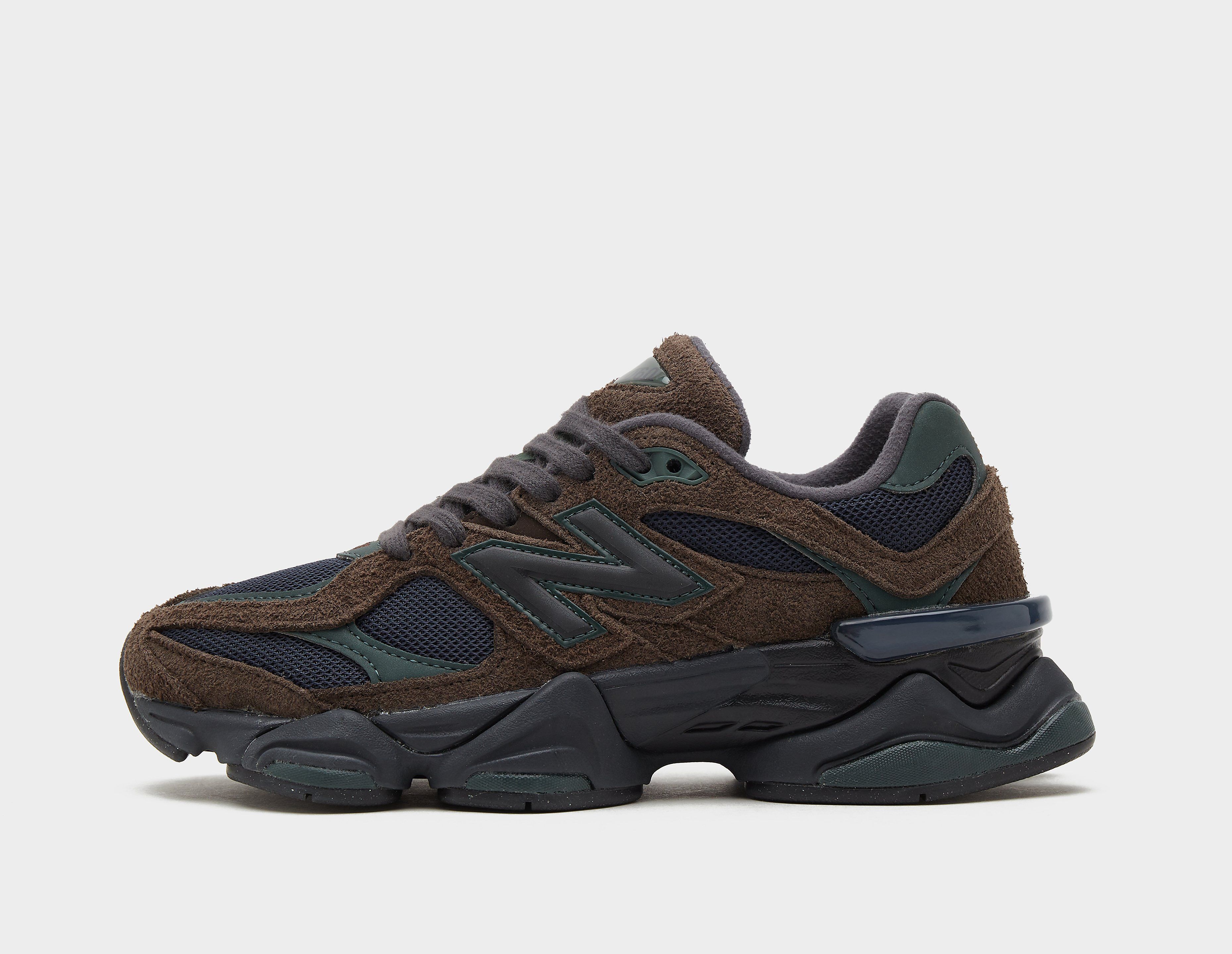 New Balance 9060 Dames, Brown