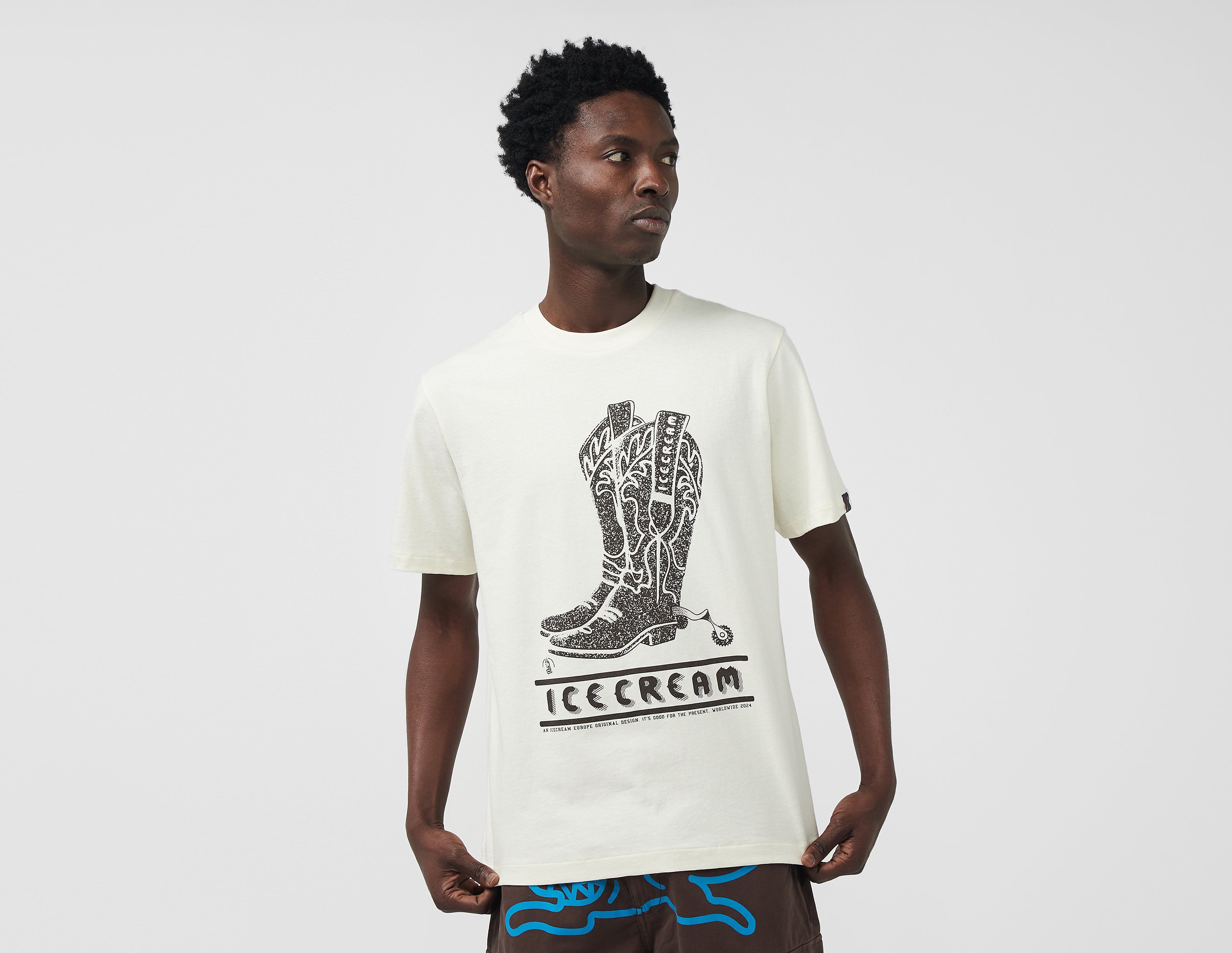 icecream boots t-shirt, ecru