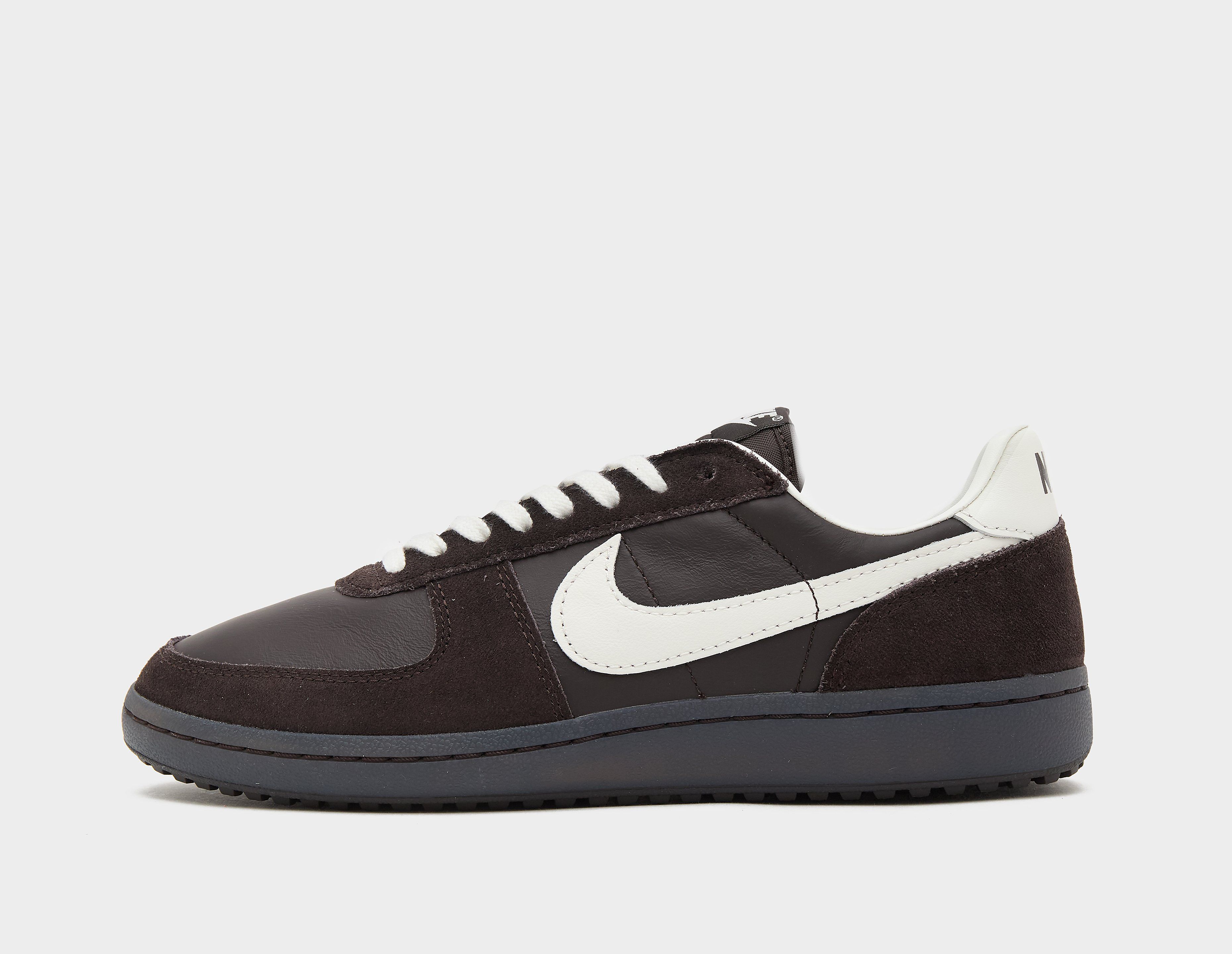 Nike Field General, marrón