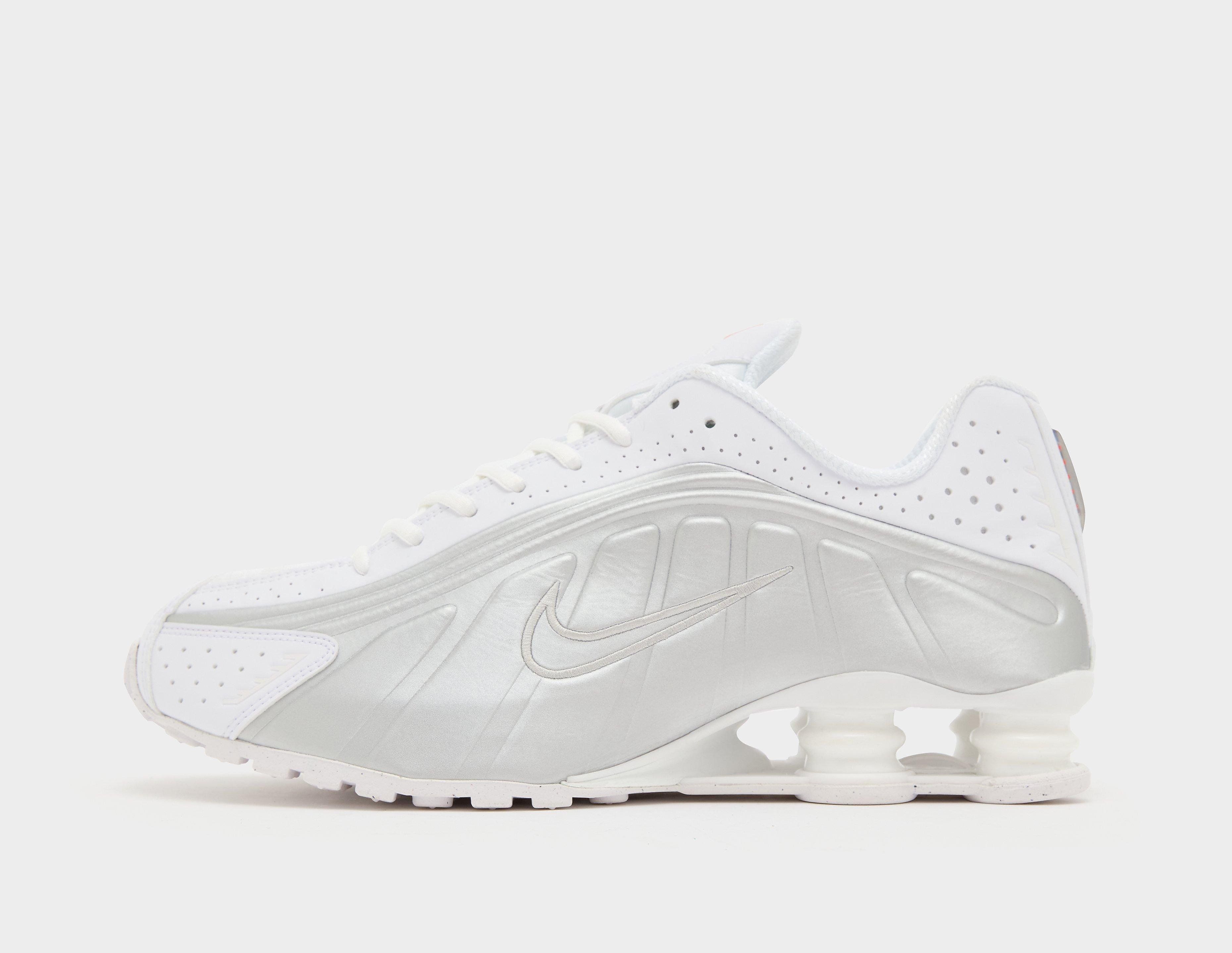 Nike Shox R4