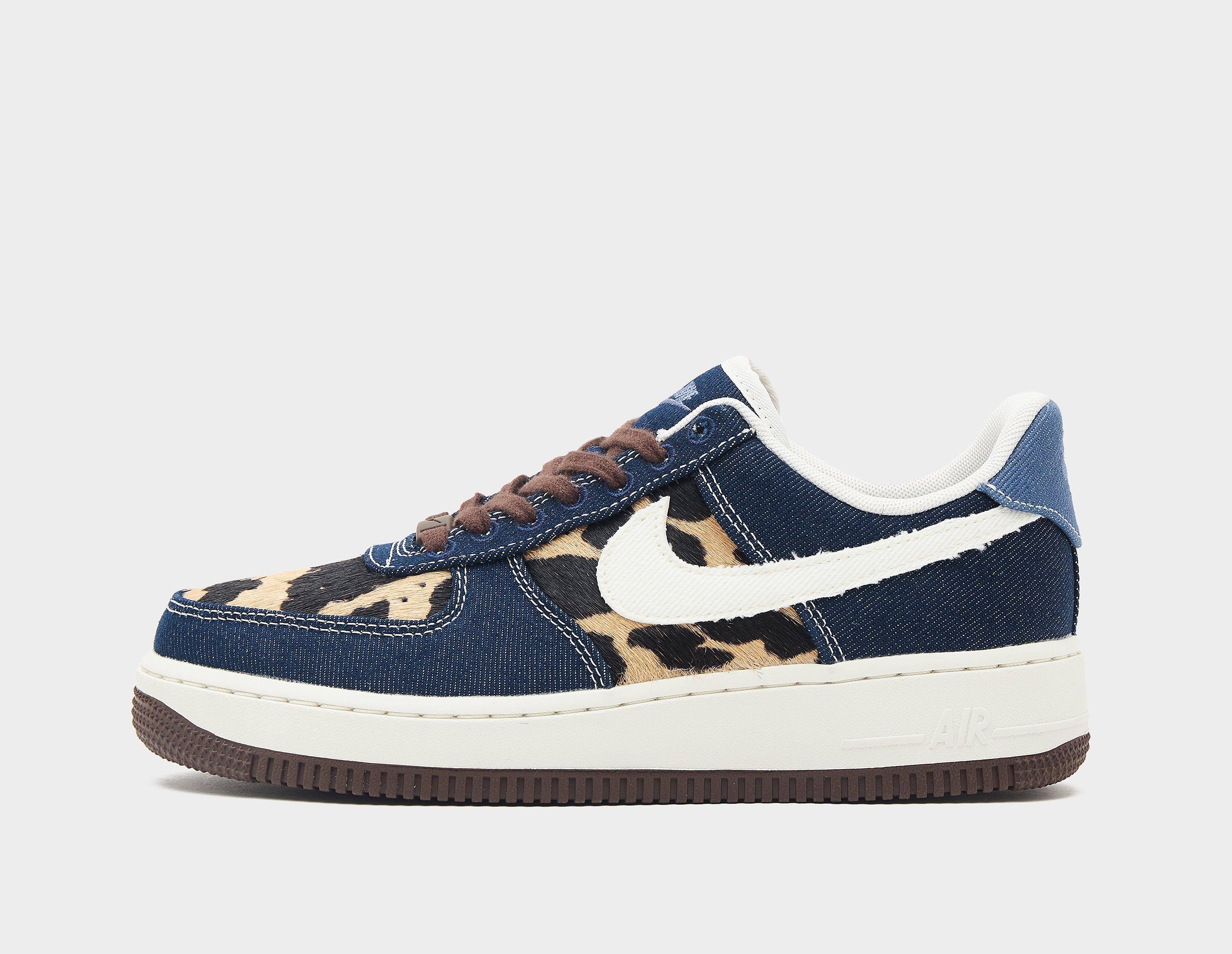 NIKE AIR FORCE 1 - SizeOfficial