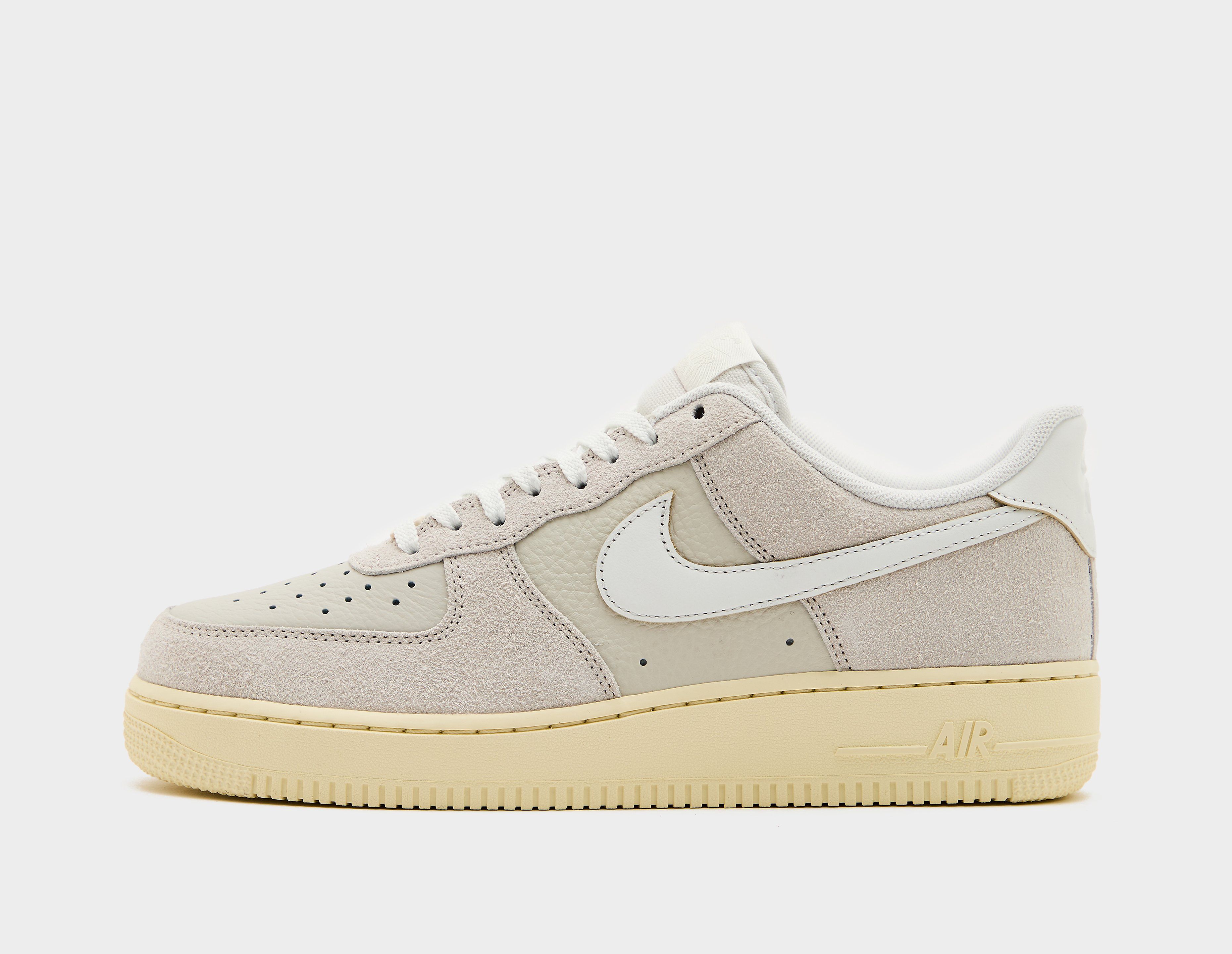 NIKE AIR FORCE 1 - SizeOfficial