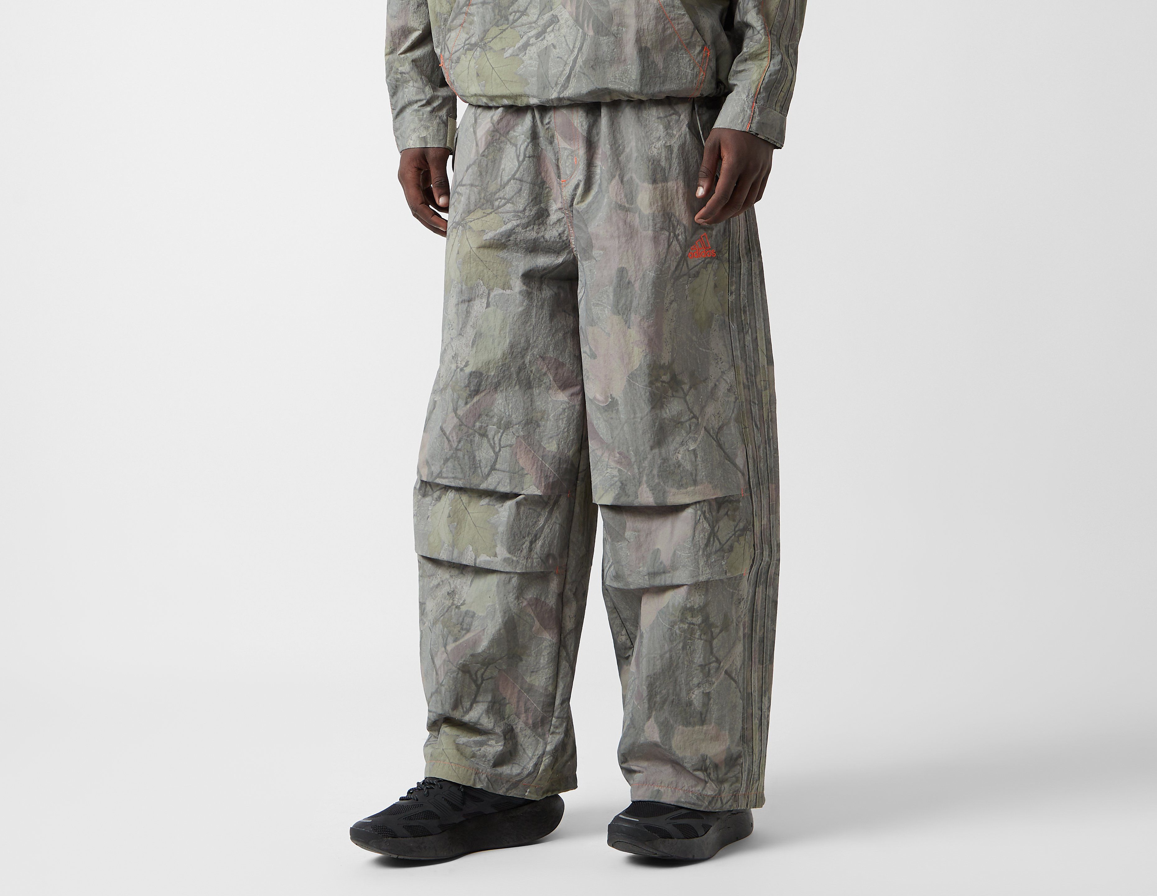 Adidas Originals Camo Parachute Pant, Green