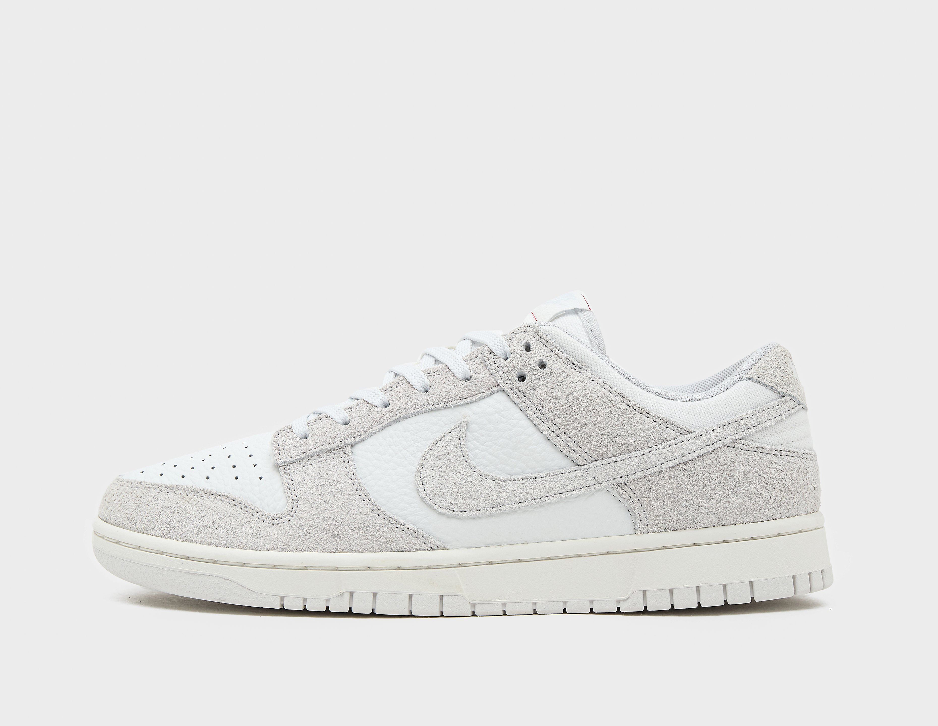 NIKE DUNK LOW - SizeOfficial