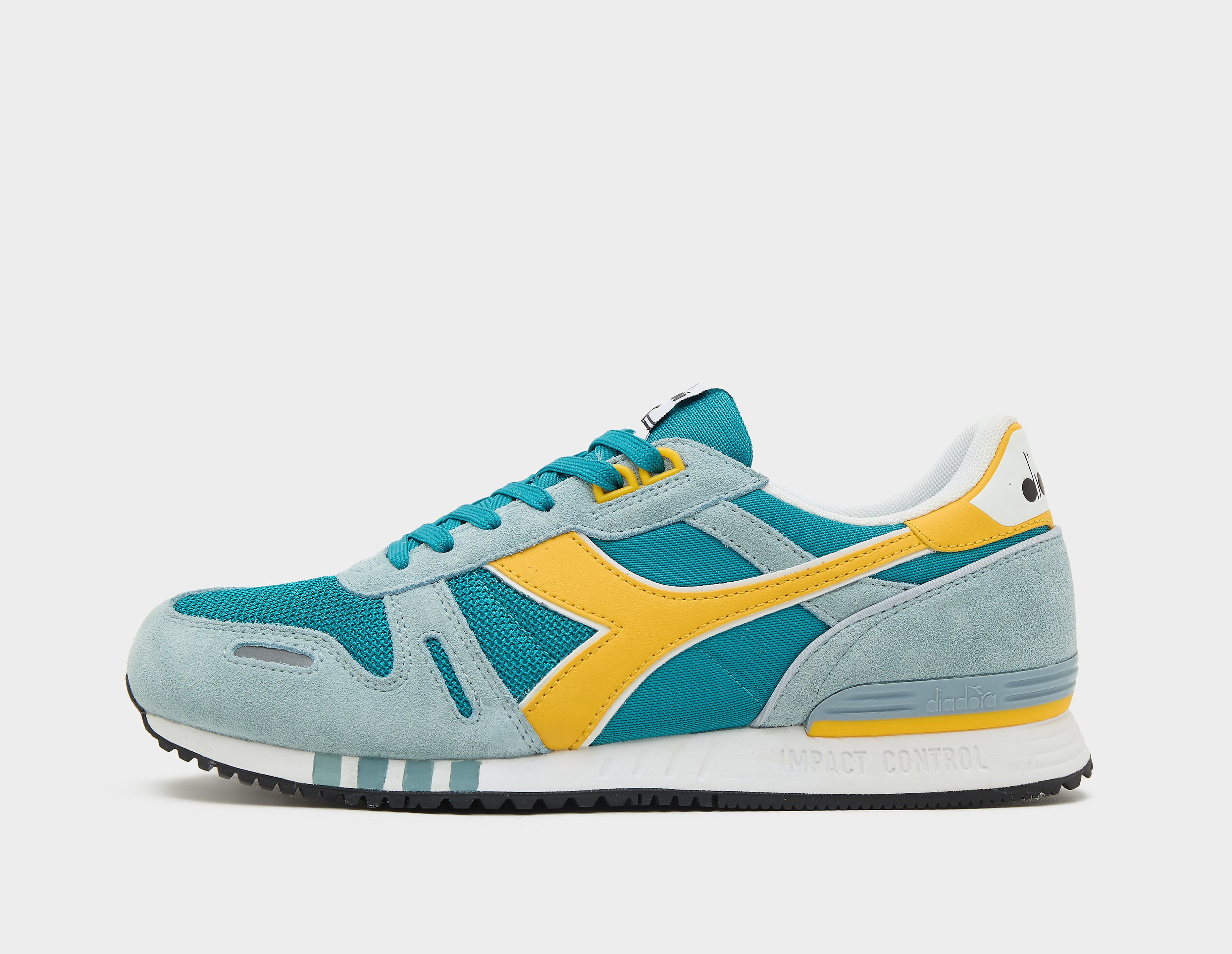 Diadora Titan