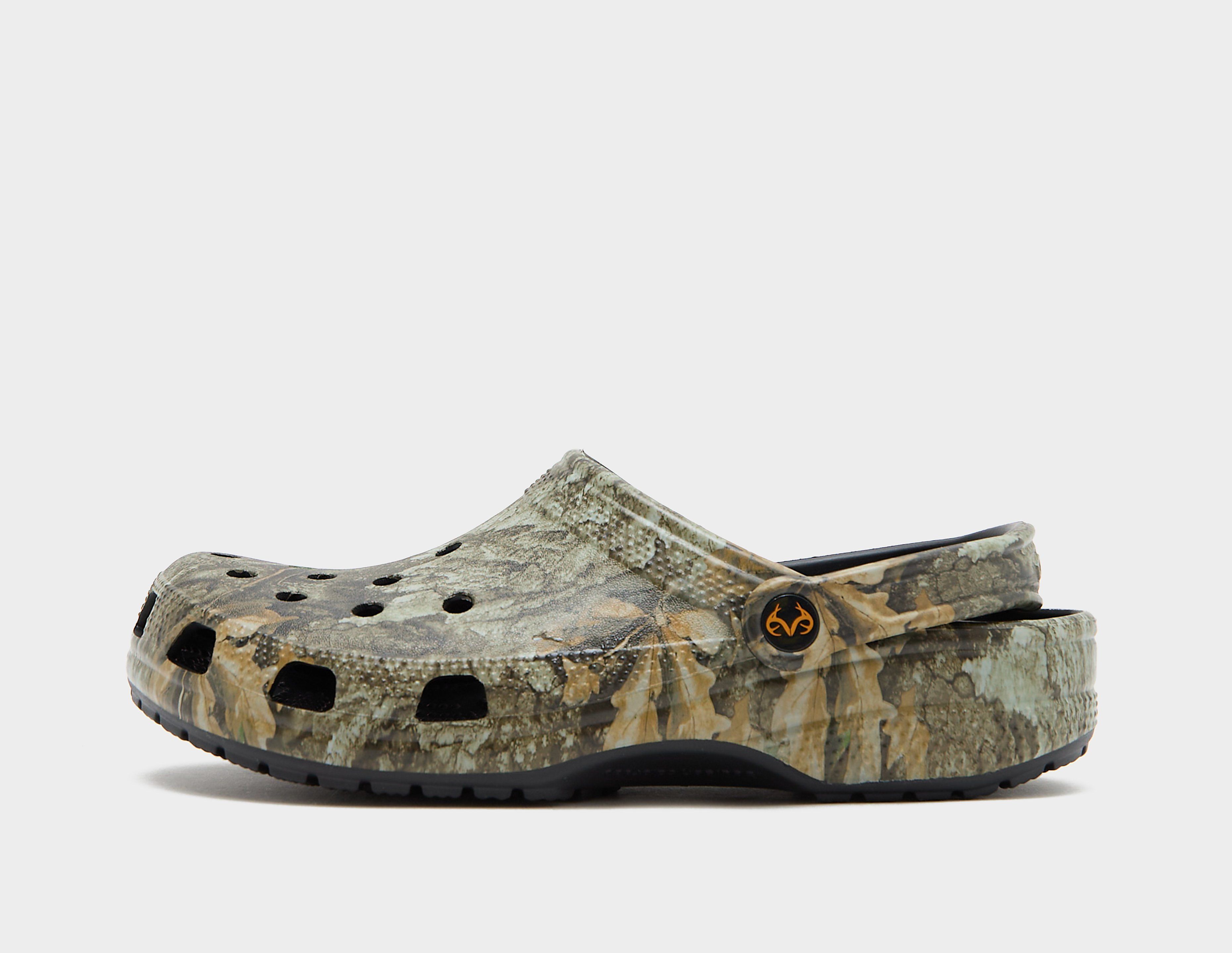 Crocs x Realtree APX Classic Clogs