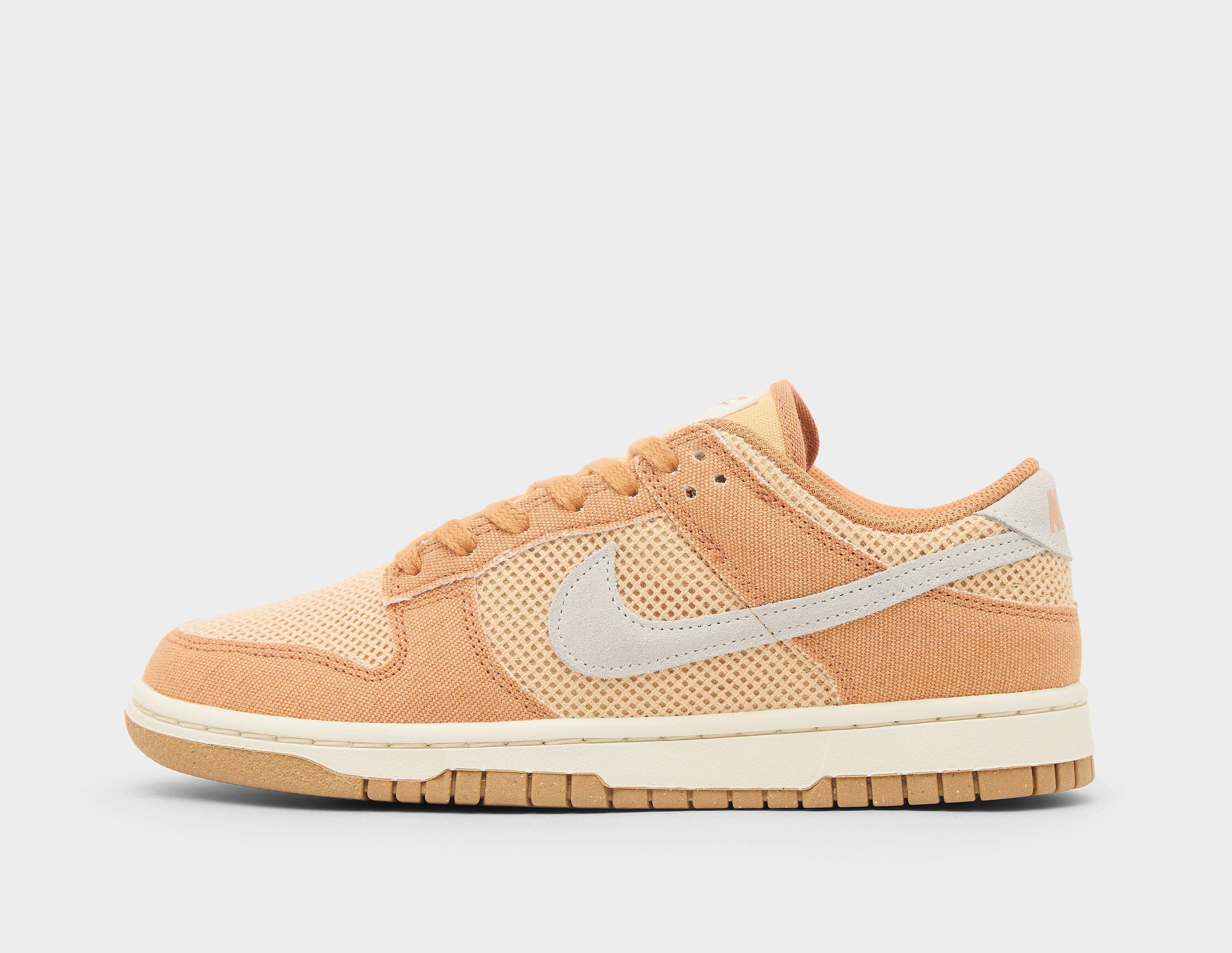 Nike Dunk Low Women's