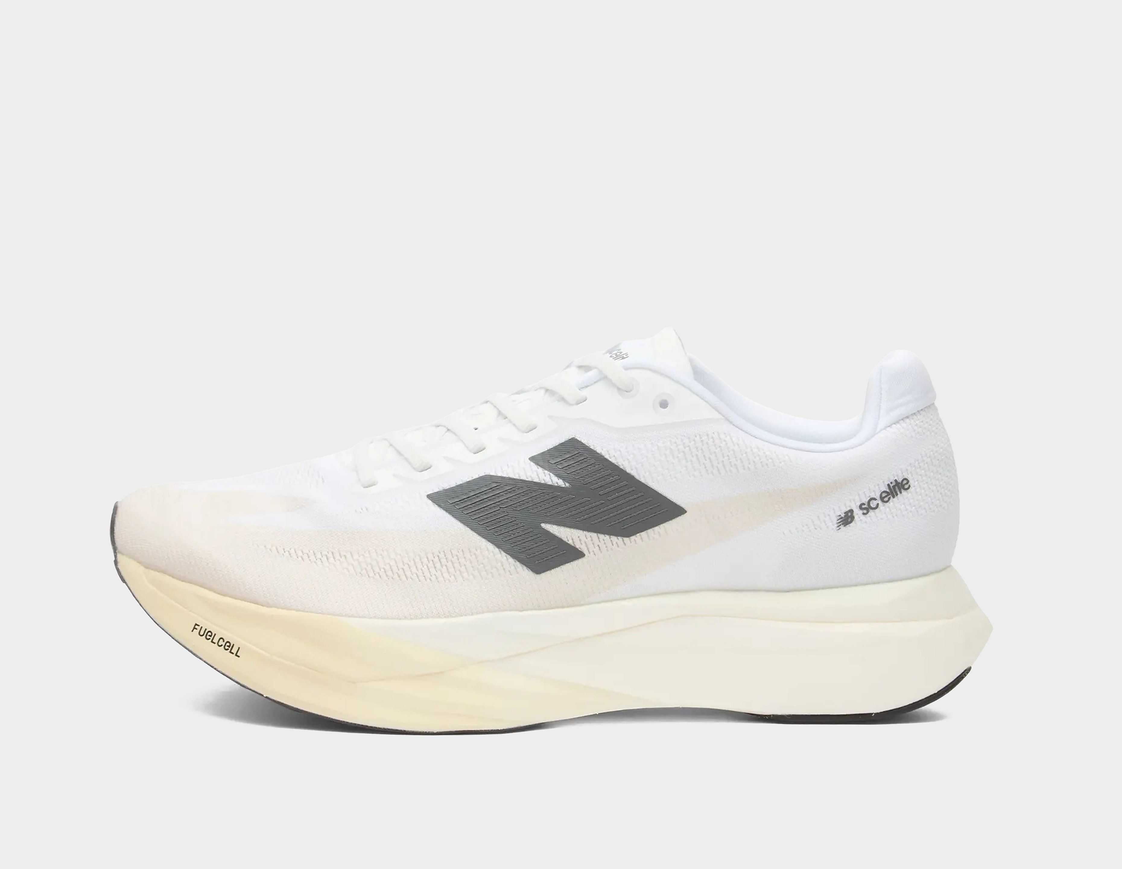 New Balance FuelCell SuperComp Elite v5, blanco