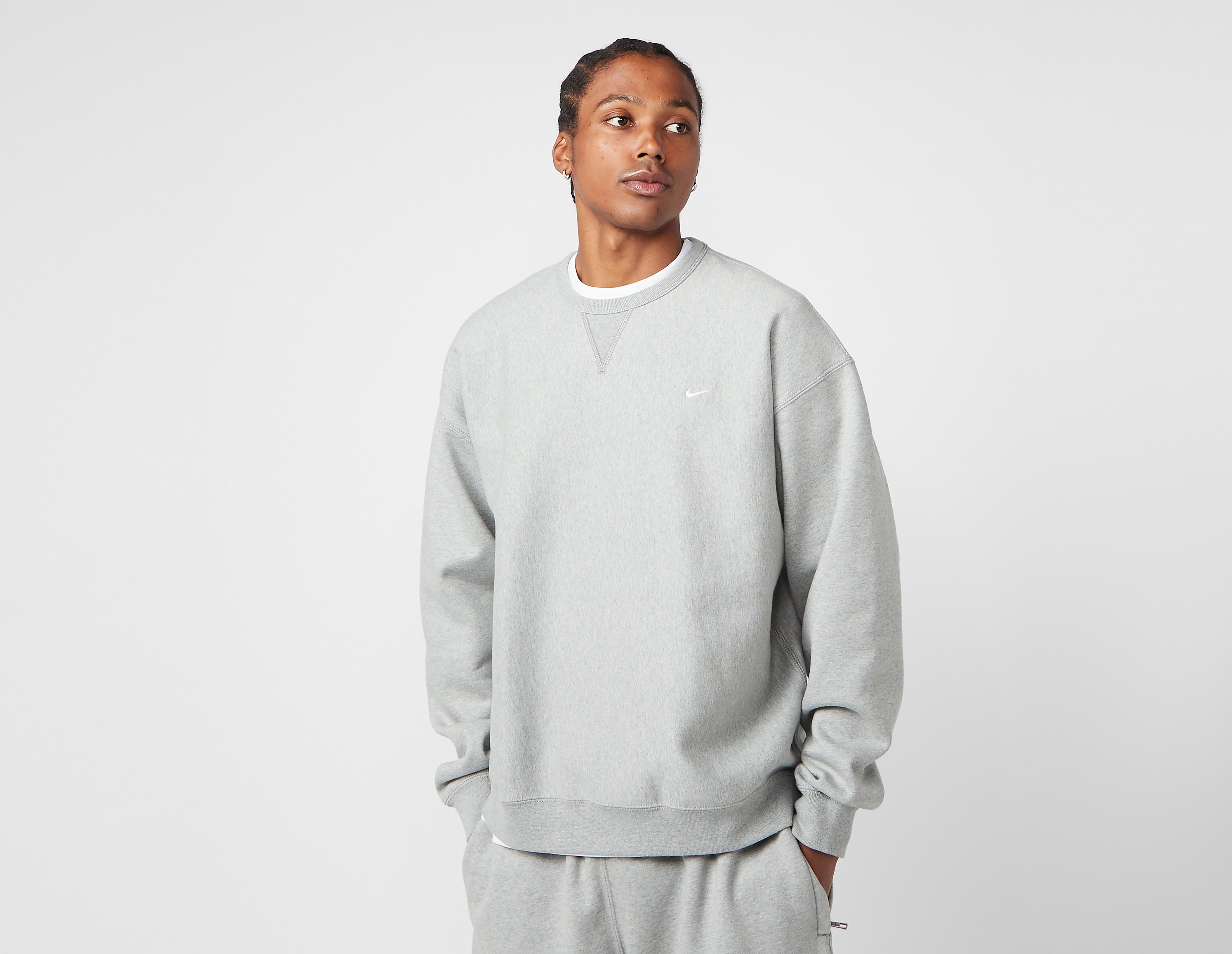Nike Solo Swoosh Fleece Crew, Grey