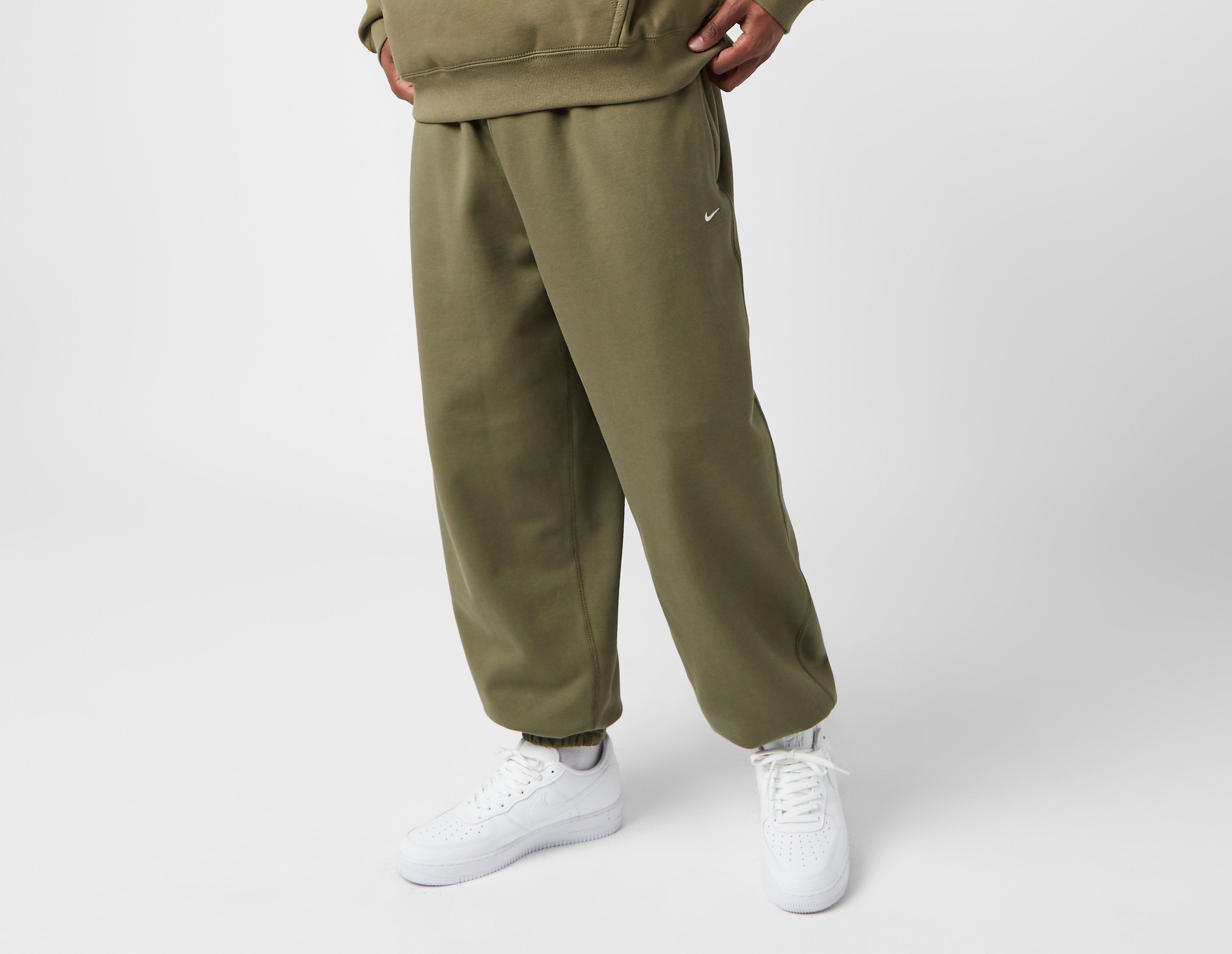 Nike NRG Premium Essentials Fleece Pants, Green