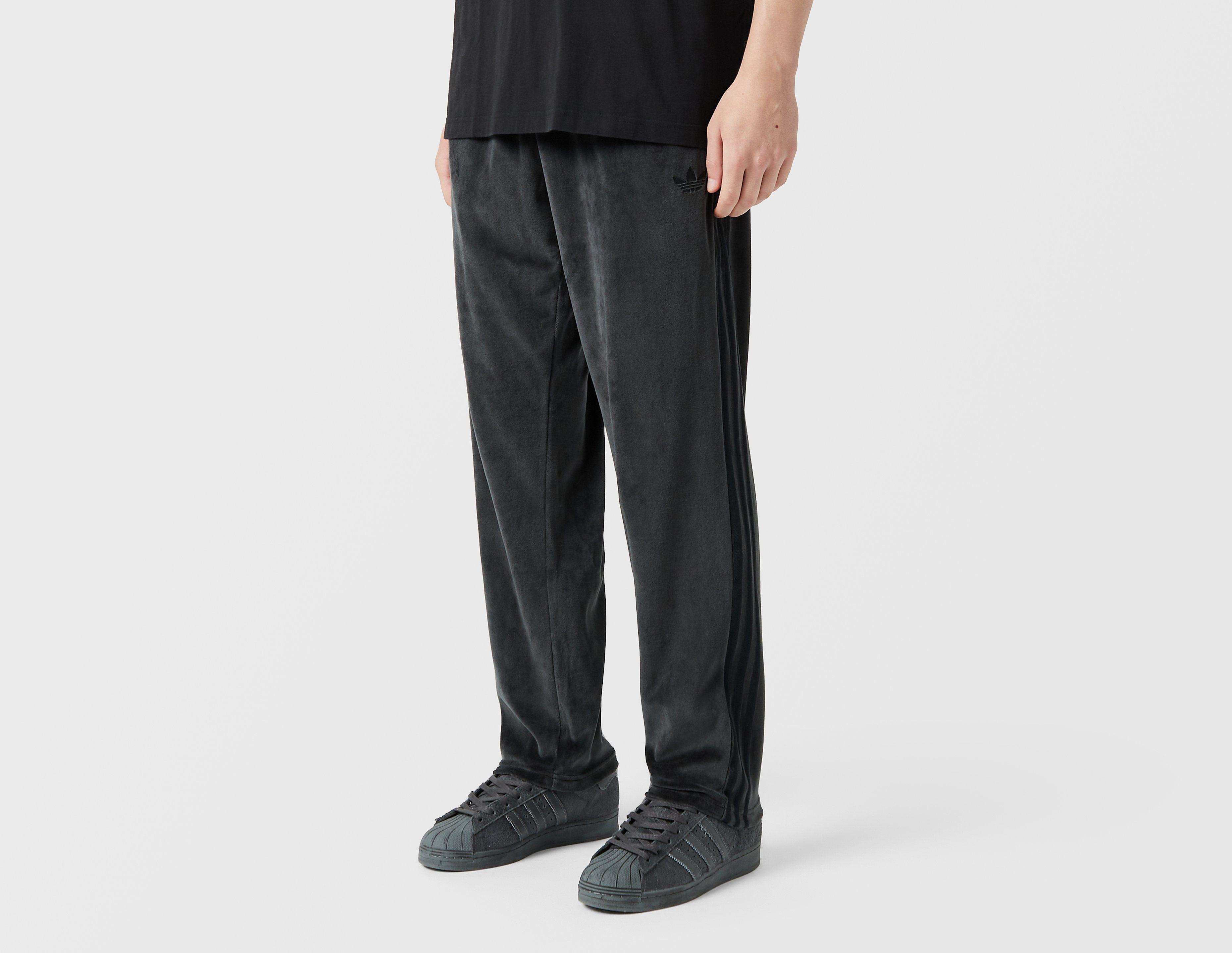 Adidas Originals Adicolor SST Velour Track Pants, zwart