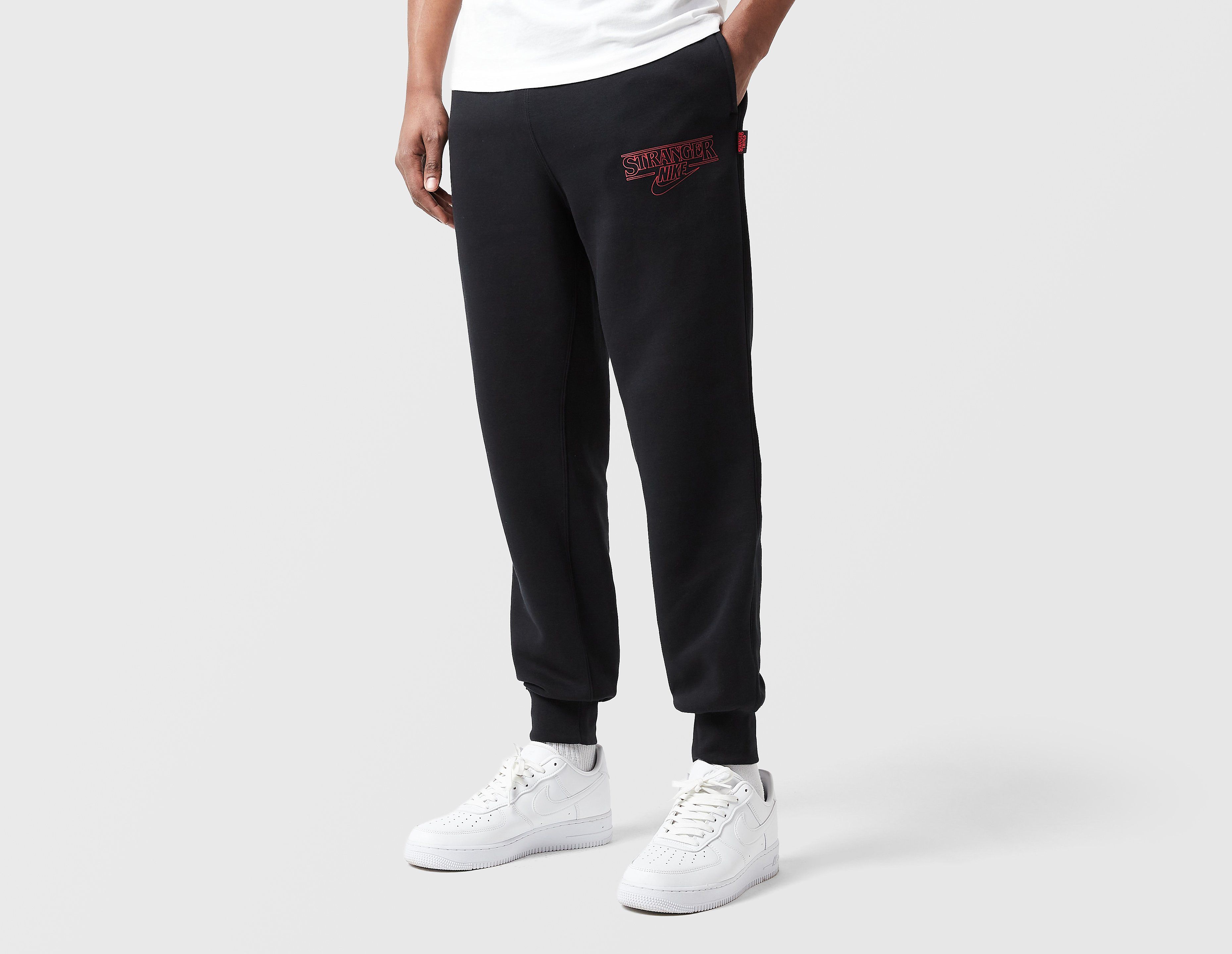 Nike x Stranger Things Swoosh Jogger, negro