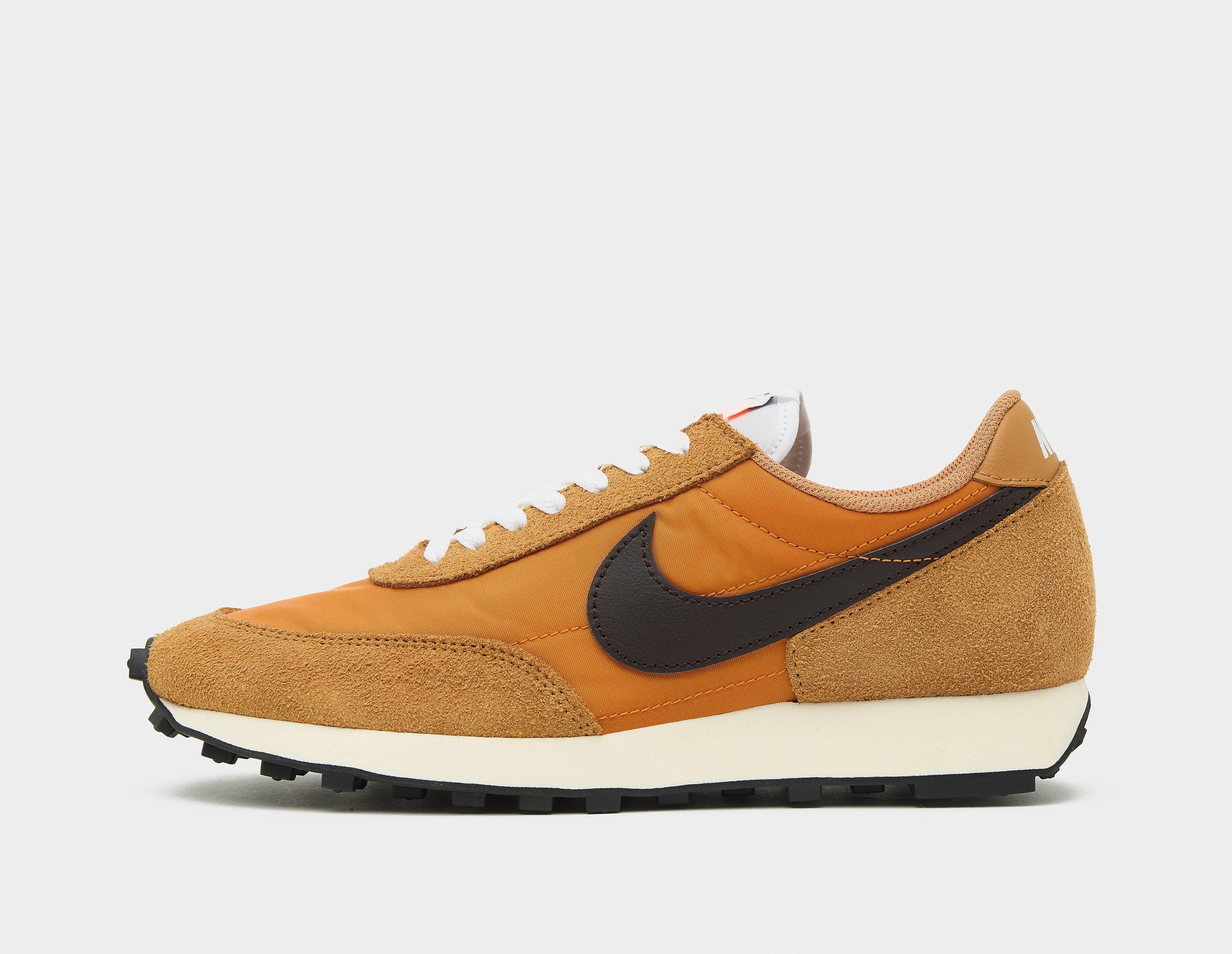 Nike Daybreak, Marrone