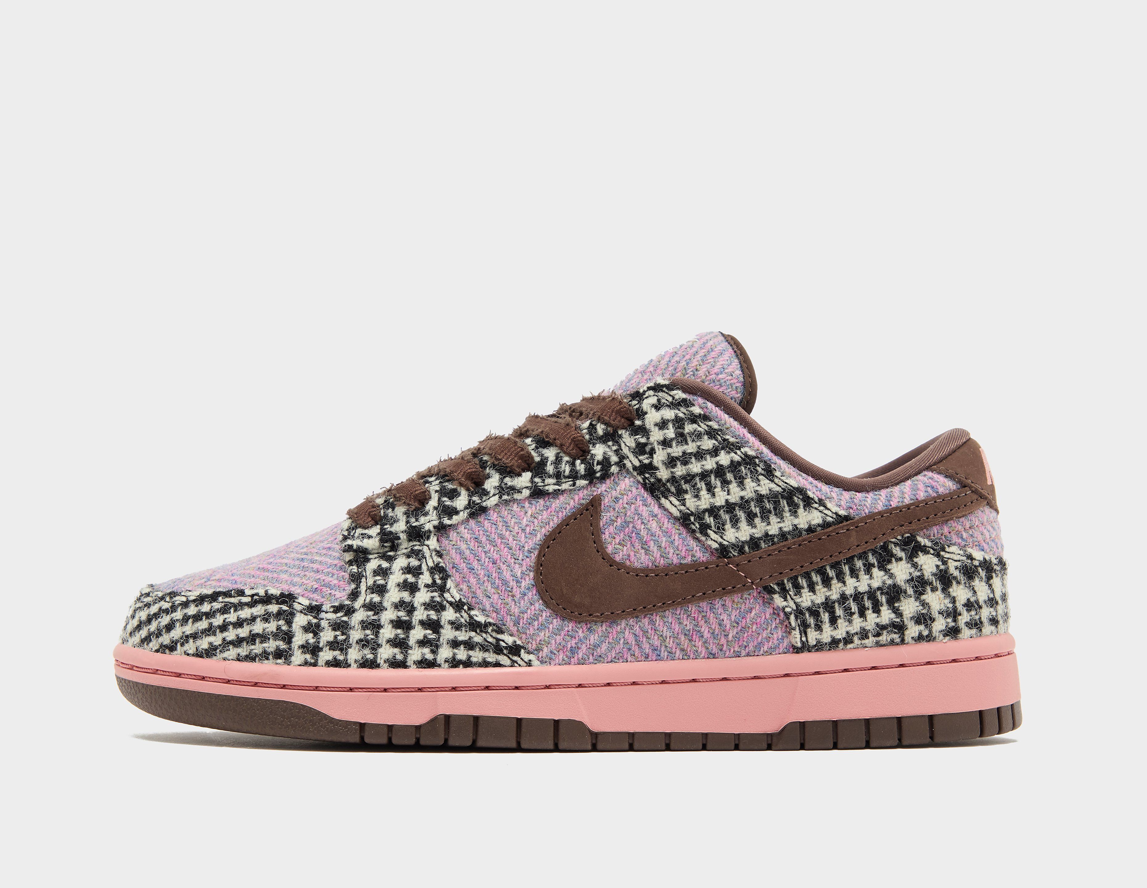 NIKE DUNK LOW - SizeOfficial