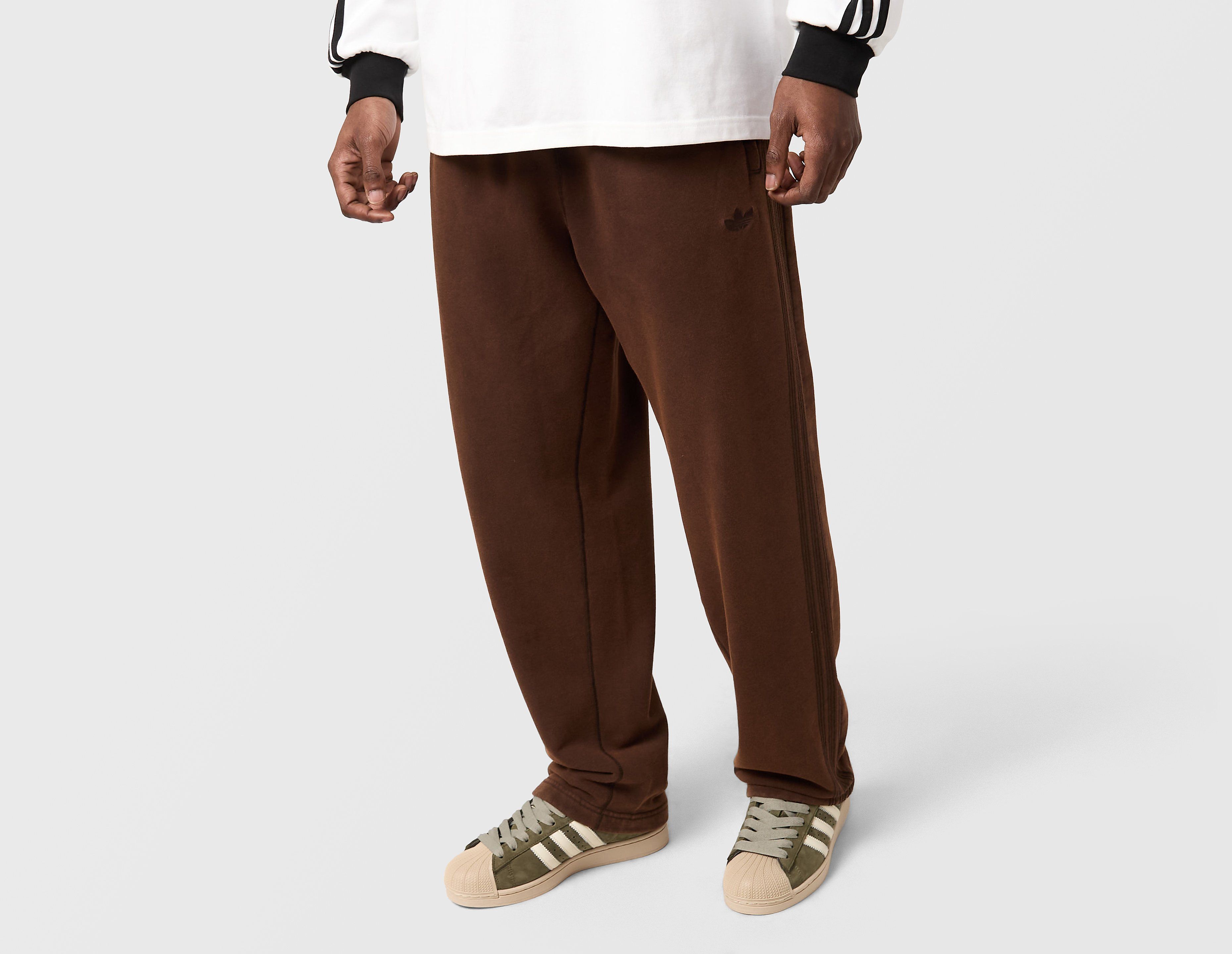 adidas Originals Premium Essentials Retro Washed Open Hem Joggers, marrón