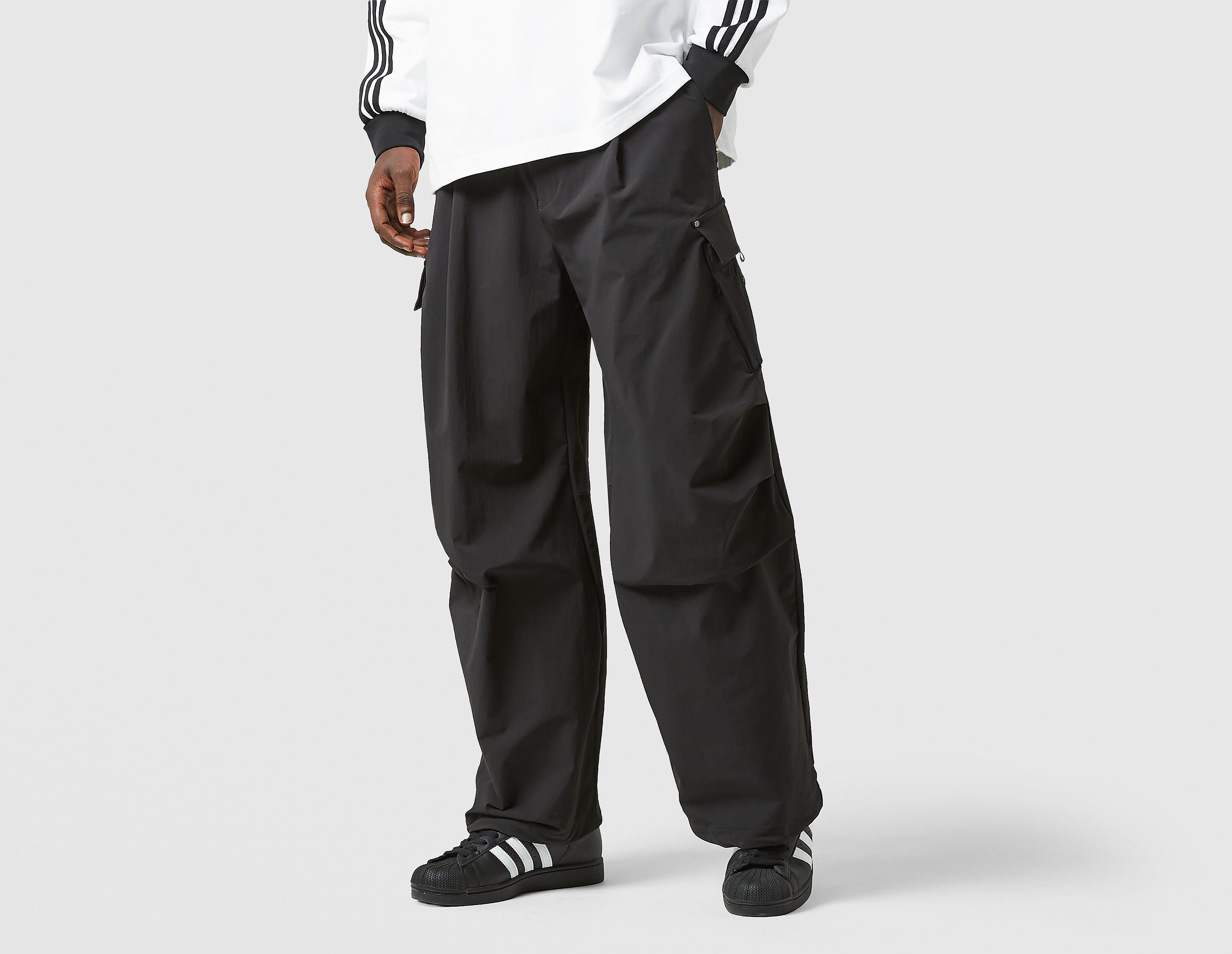 adidas Originals Premium Essentials Utility Cargo Pants, negro