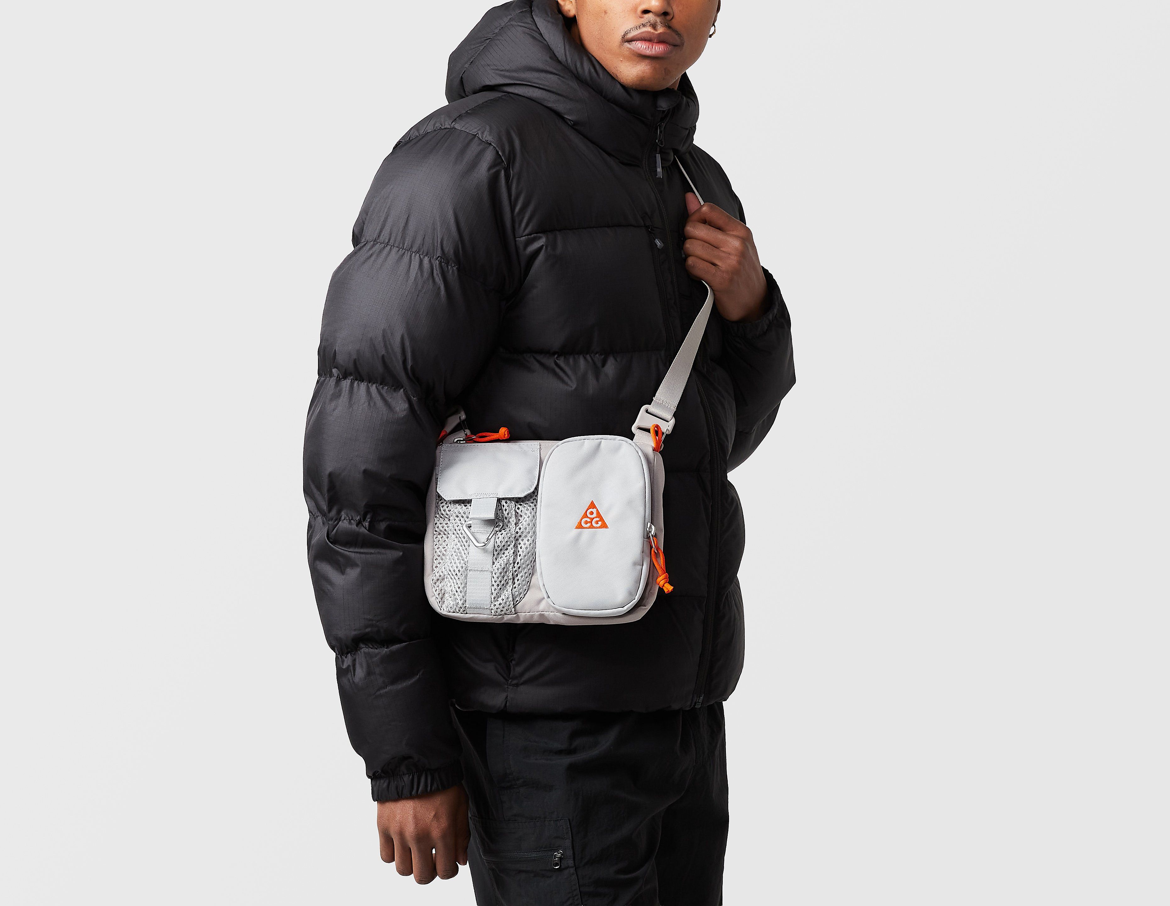 Nike ACG 'DAYMAX' Cross-Body Bag, gris