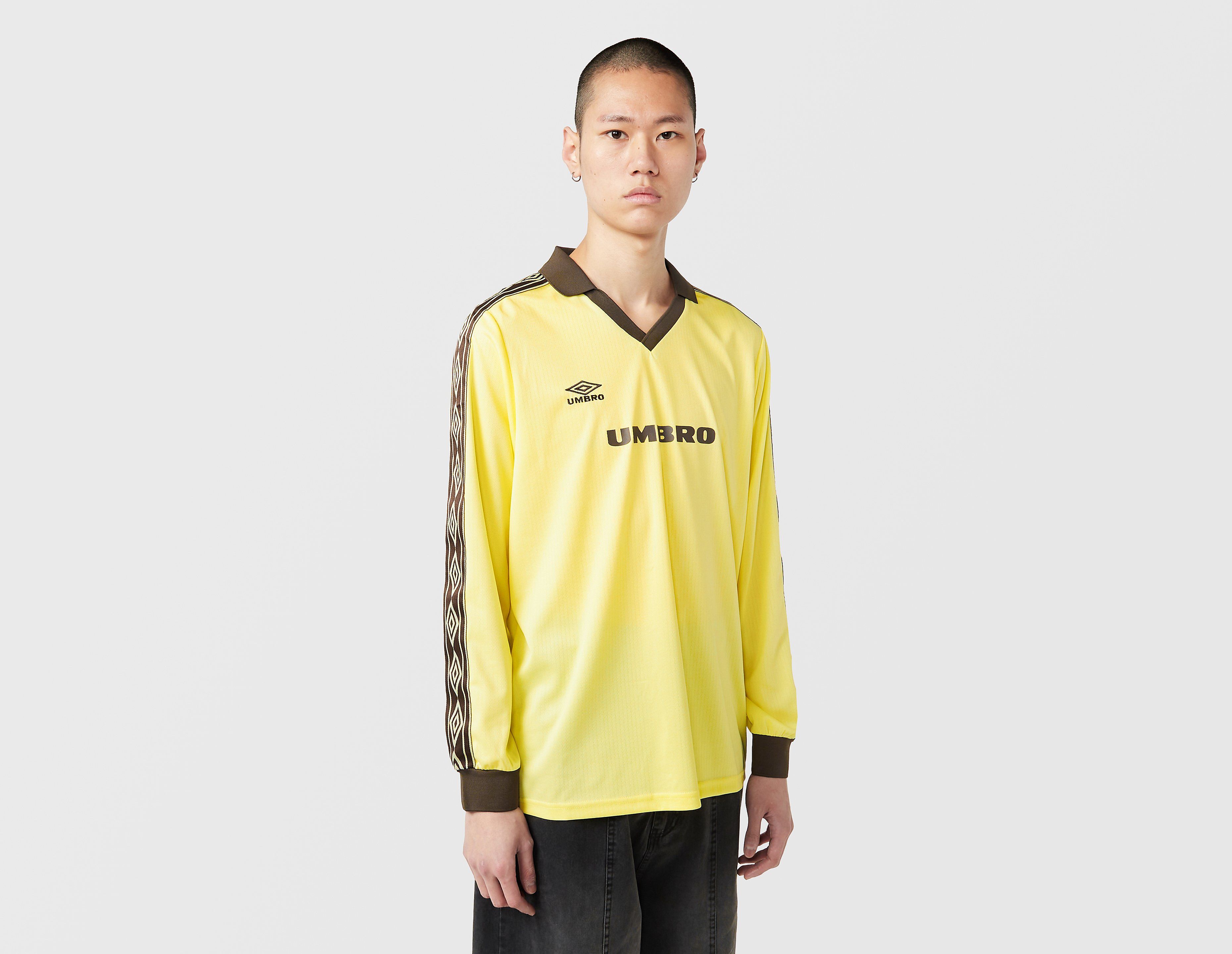 Umbro Sports Culture Taped Long Sleeve Jersey, amarillo