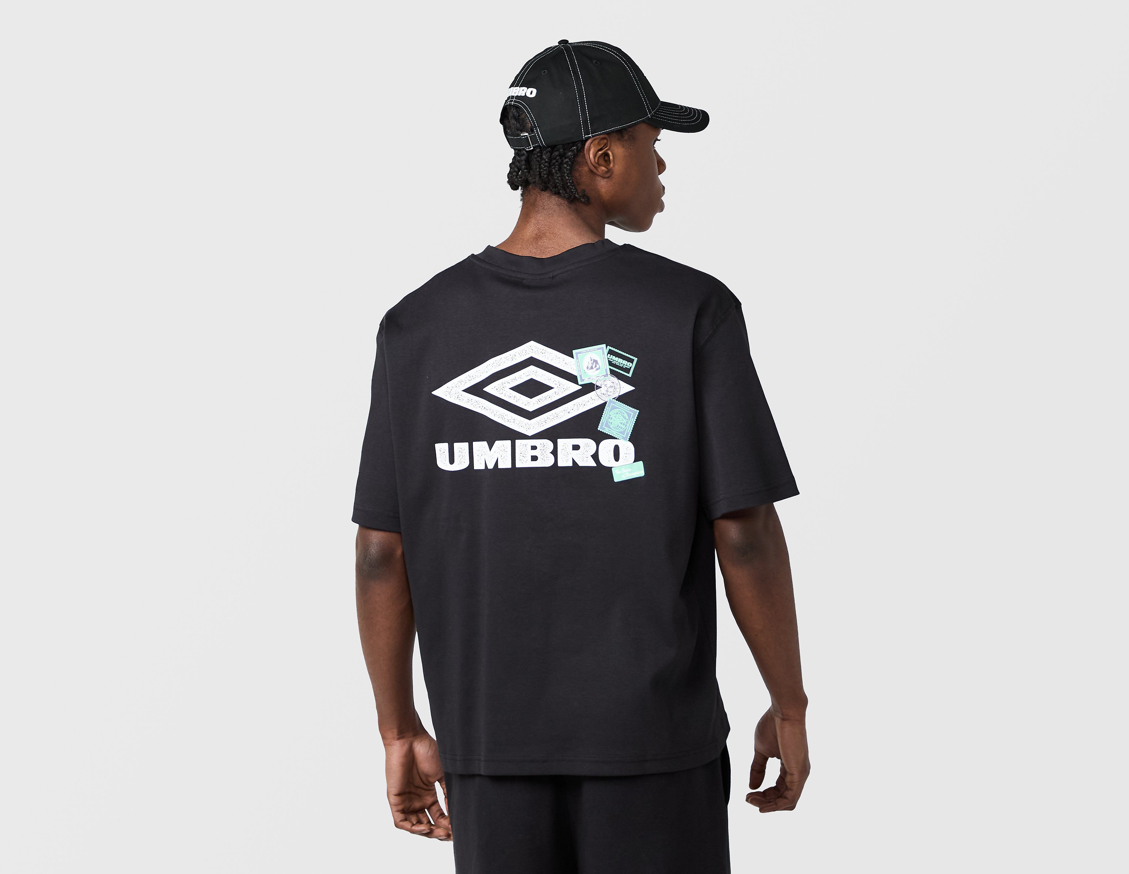 Umbro Sports Culture Stamps Graphic T-Shirt, negro