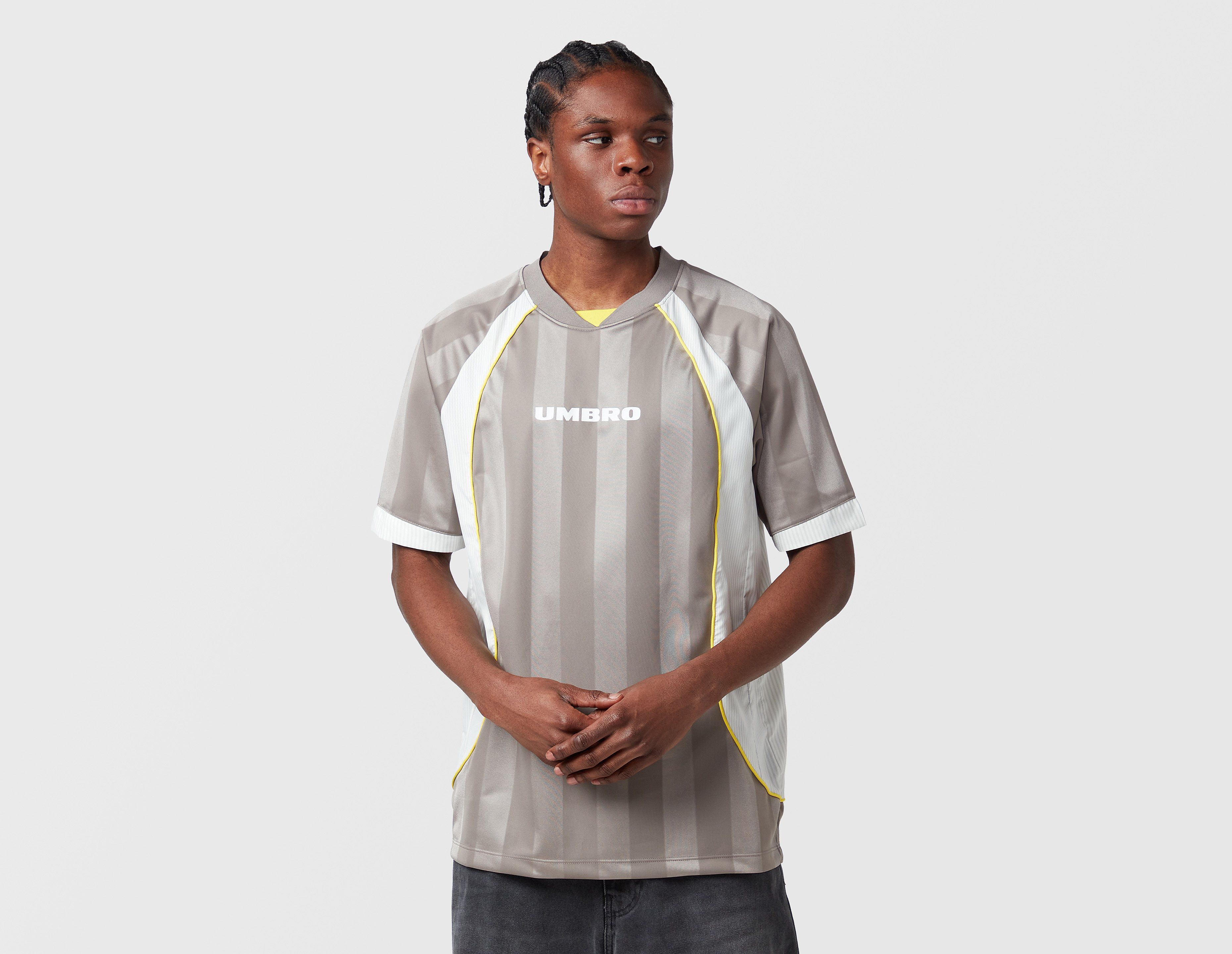 Umbro Sports Culture Panelled Raglan Shirt, gris