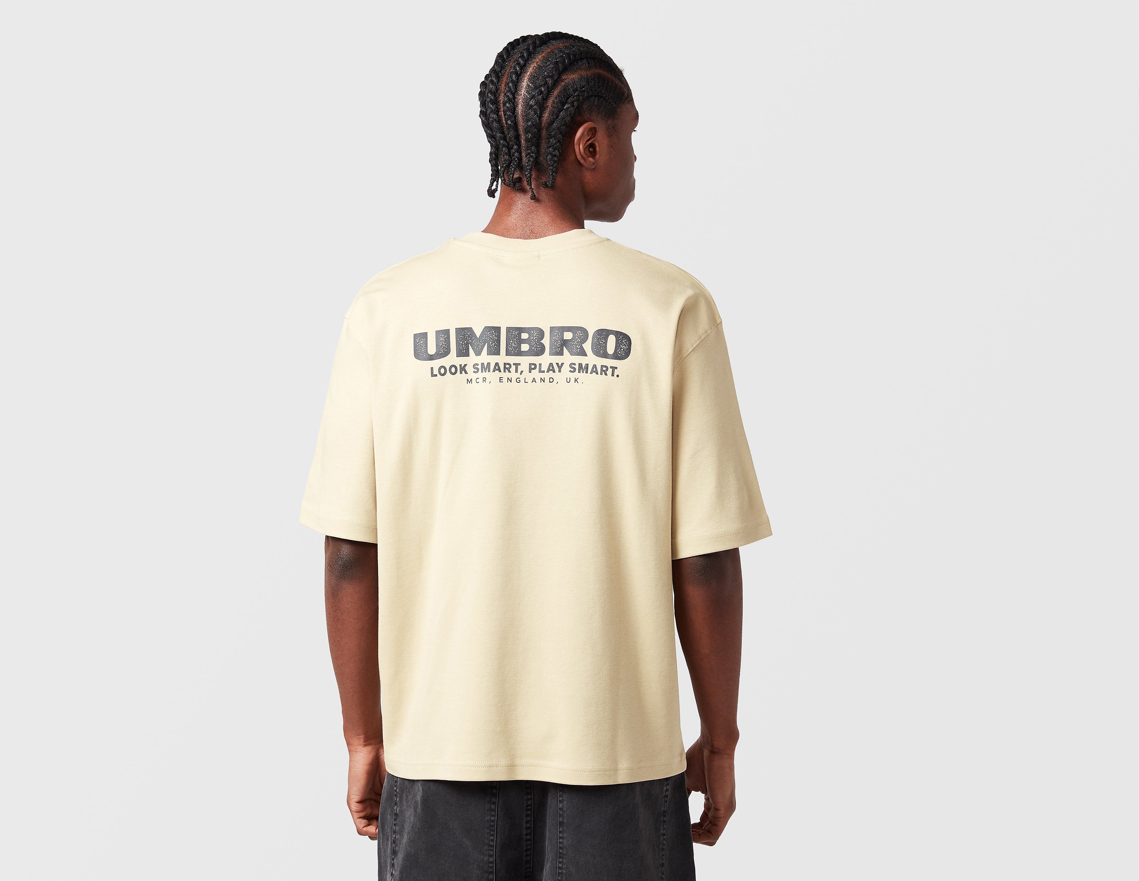 Umbro Sports Culture Play Smart T-Shirt, beige